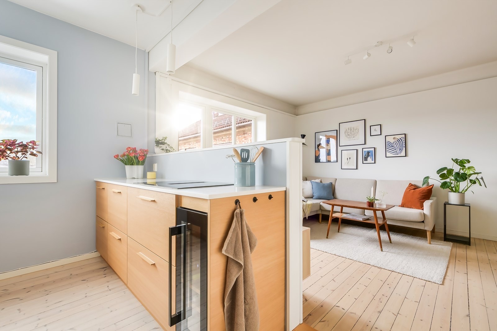 "Vi kommer nok spesielt til å savne den lyse, åpne og sosiale planløsningen" - selger Galleribilde