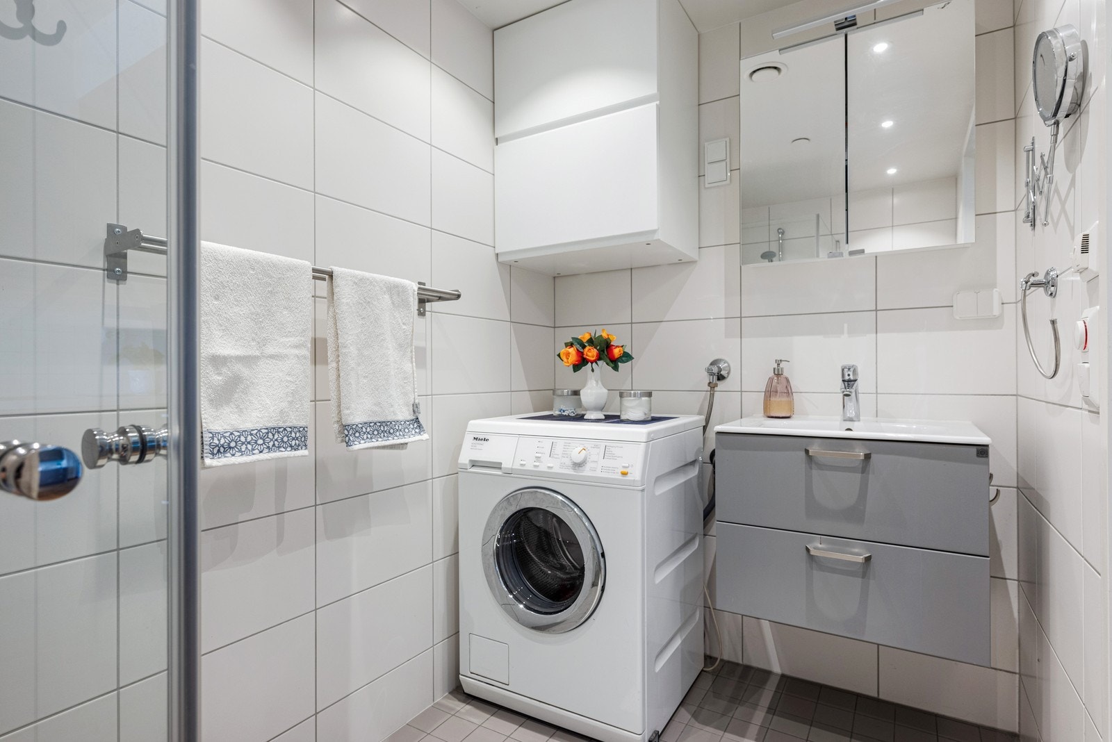 Flislagt bad Galleribilde