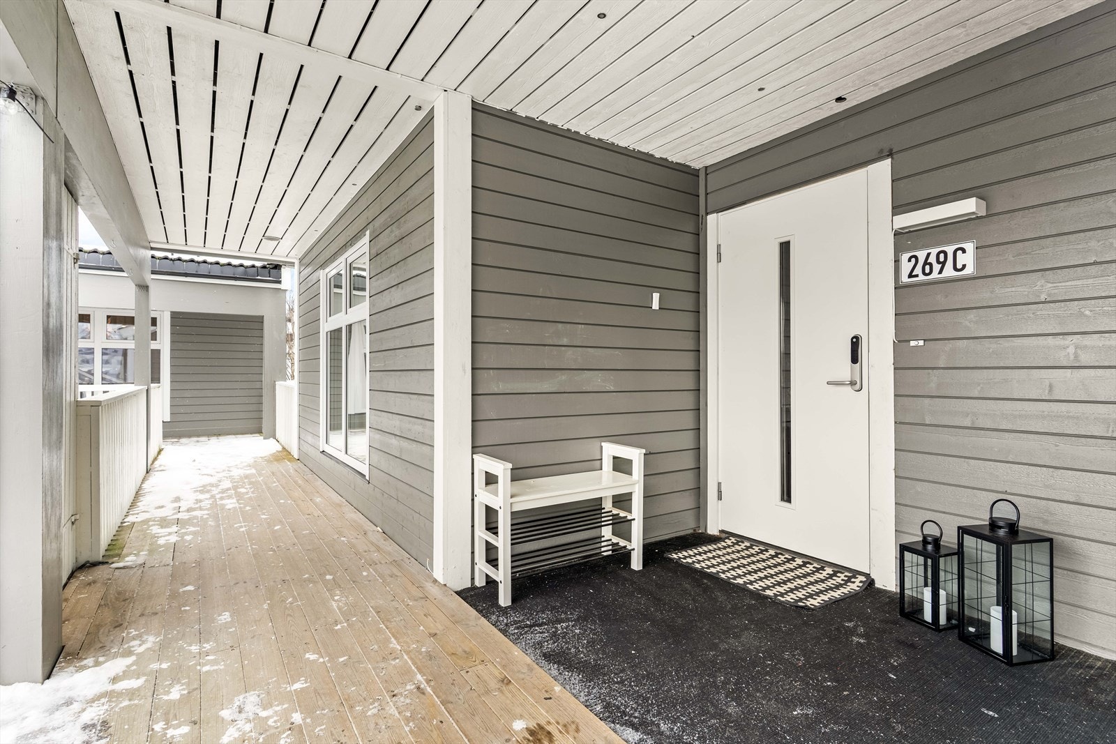 Her bor du i et rolig og veletablert boligområde på Holt Vestvollen. Galleribilde