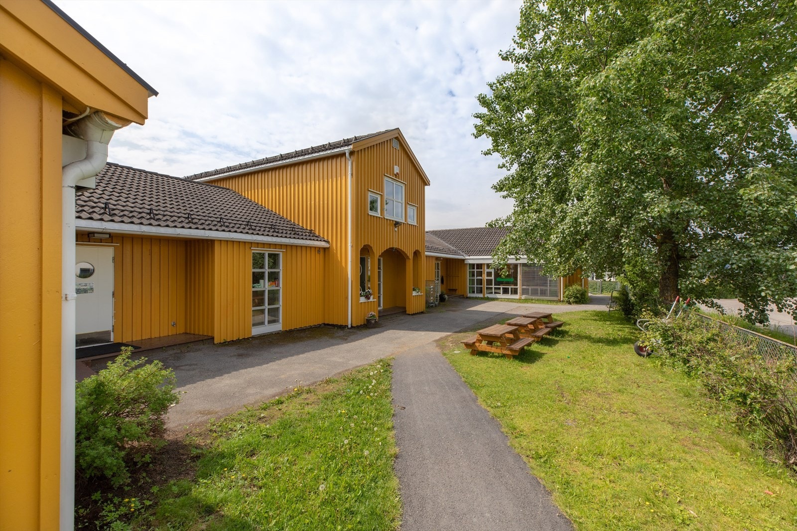 Kort gangavstand til Toppen barnehage - kåret til kommunens beste. Galleribilde