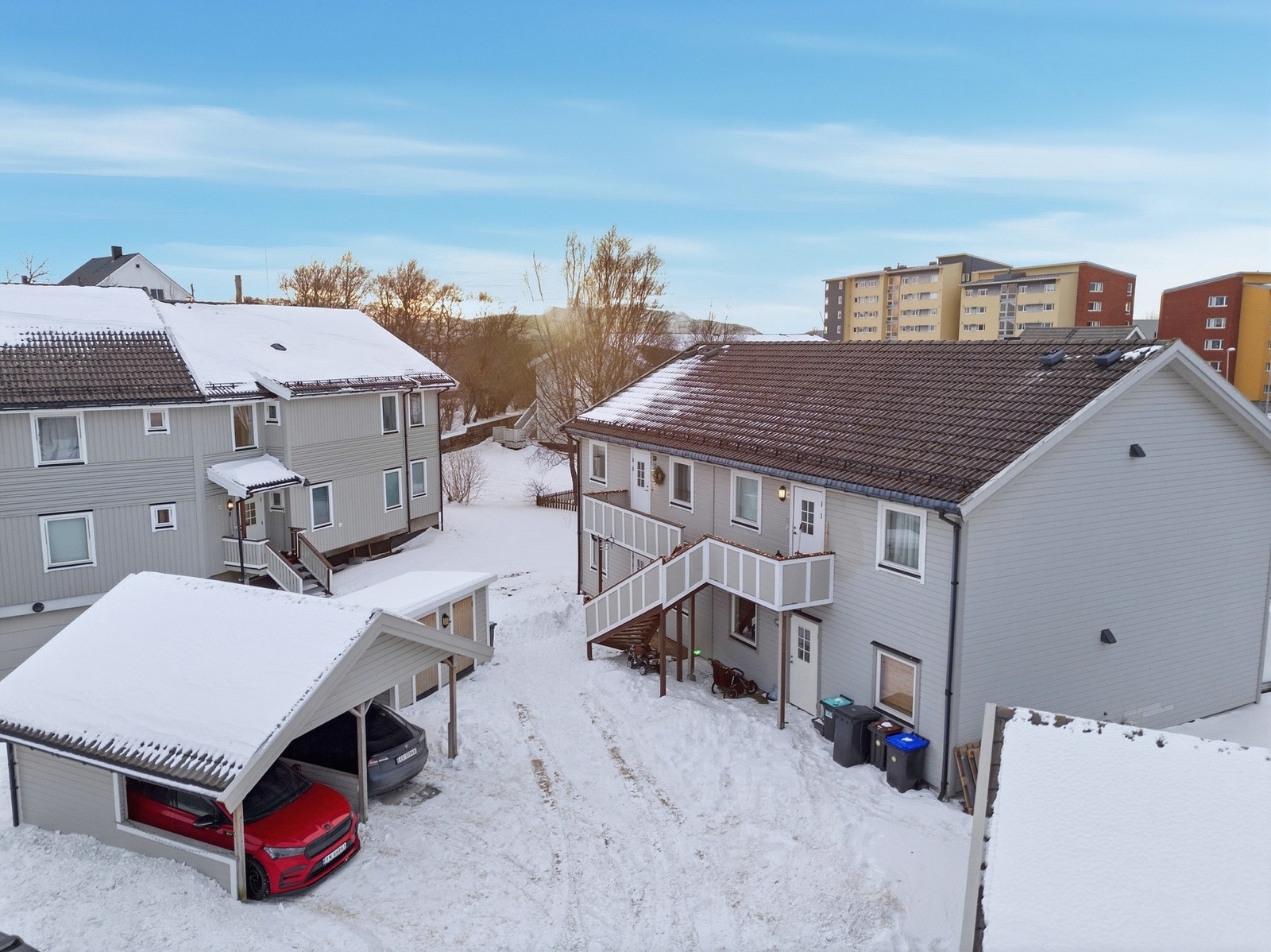 Barnehager og skoler av god kvalitet ligger innen gang- og sykkelavstand til boligen. Galleribilde