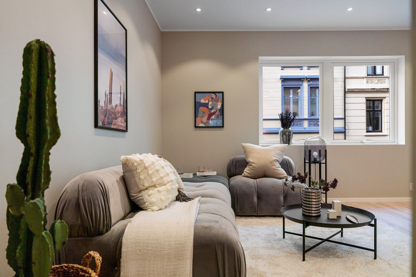 God plass til møblement Galleribilde