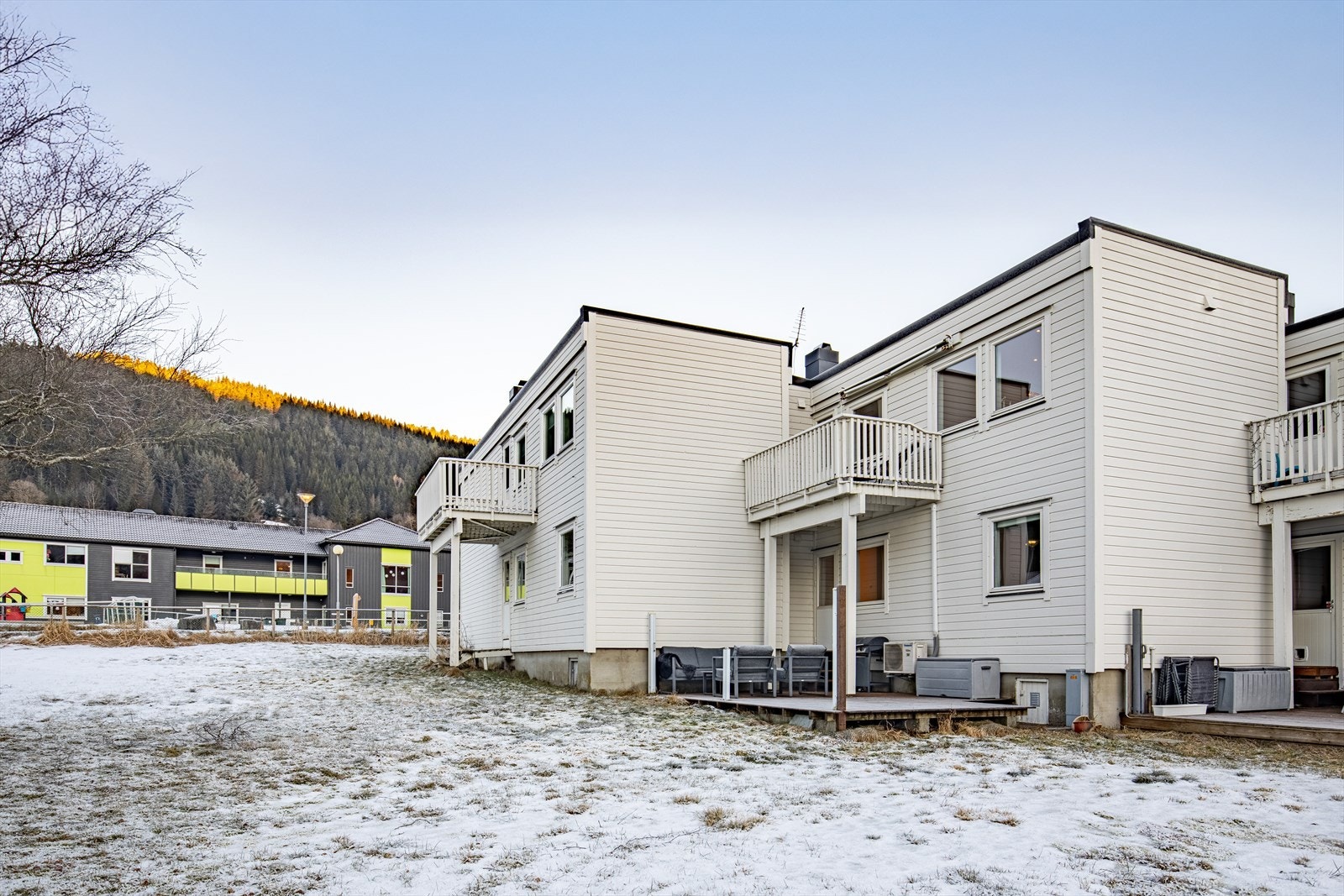 Rekkehuset ble opprinnelig oppført i 1967, men ble renovert ca. 2008/2009 Galleribilde