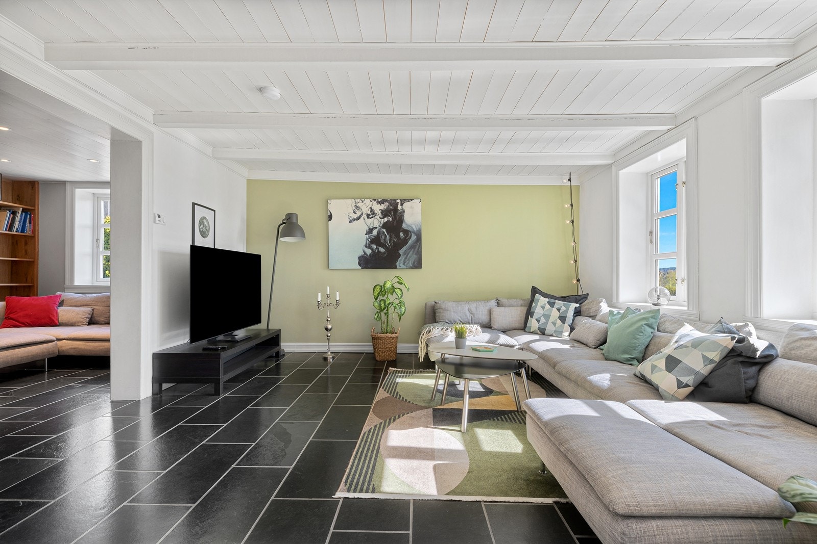 Stue og biblioteket. Galleribilde