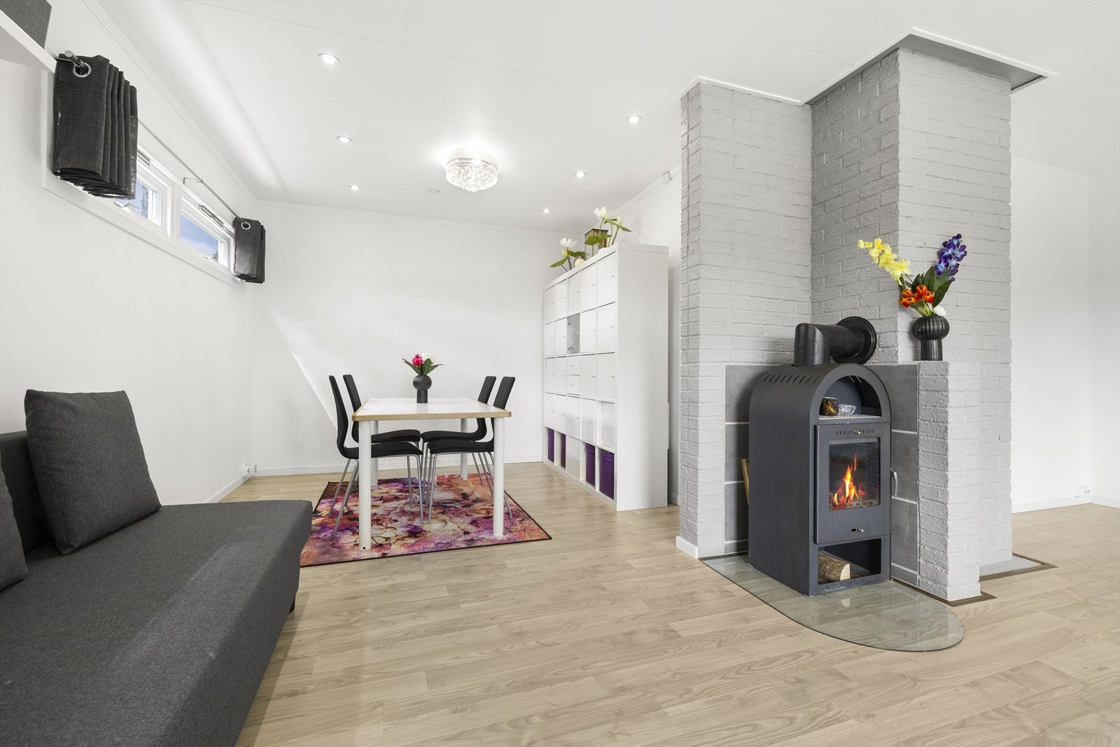 Lyse overflater. Galleribilde