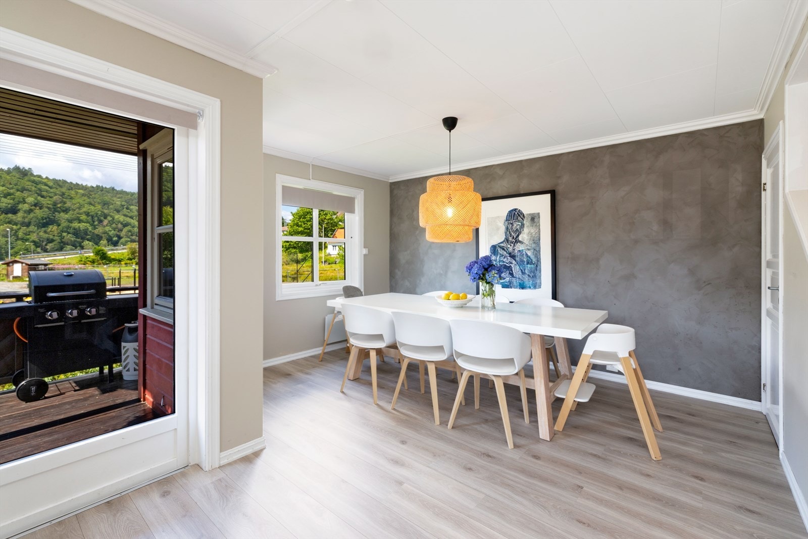 Plass til spisebord i stue Galleribilde