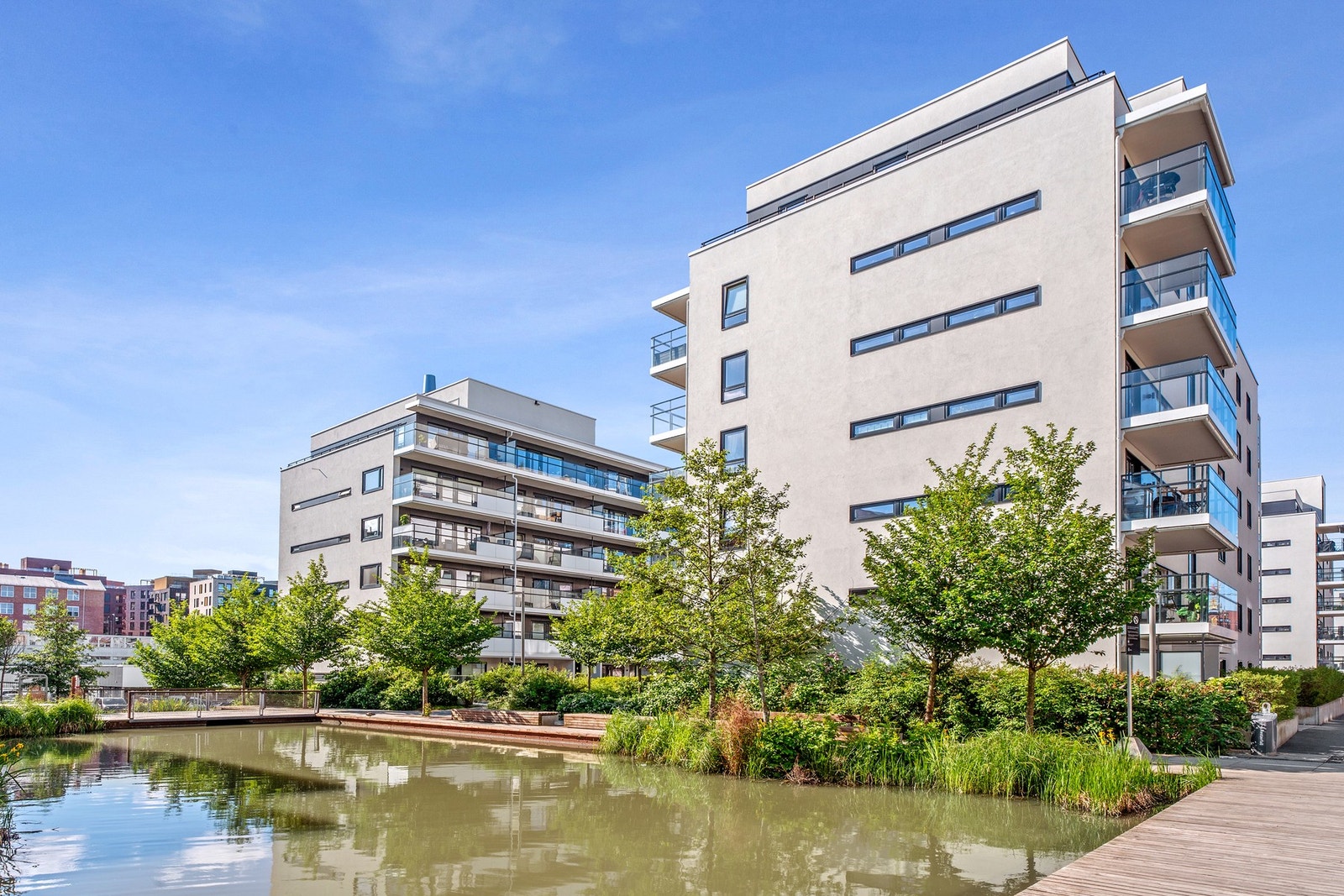 Stålverksdammen - i nabolaget. Galleribilde