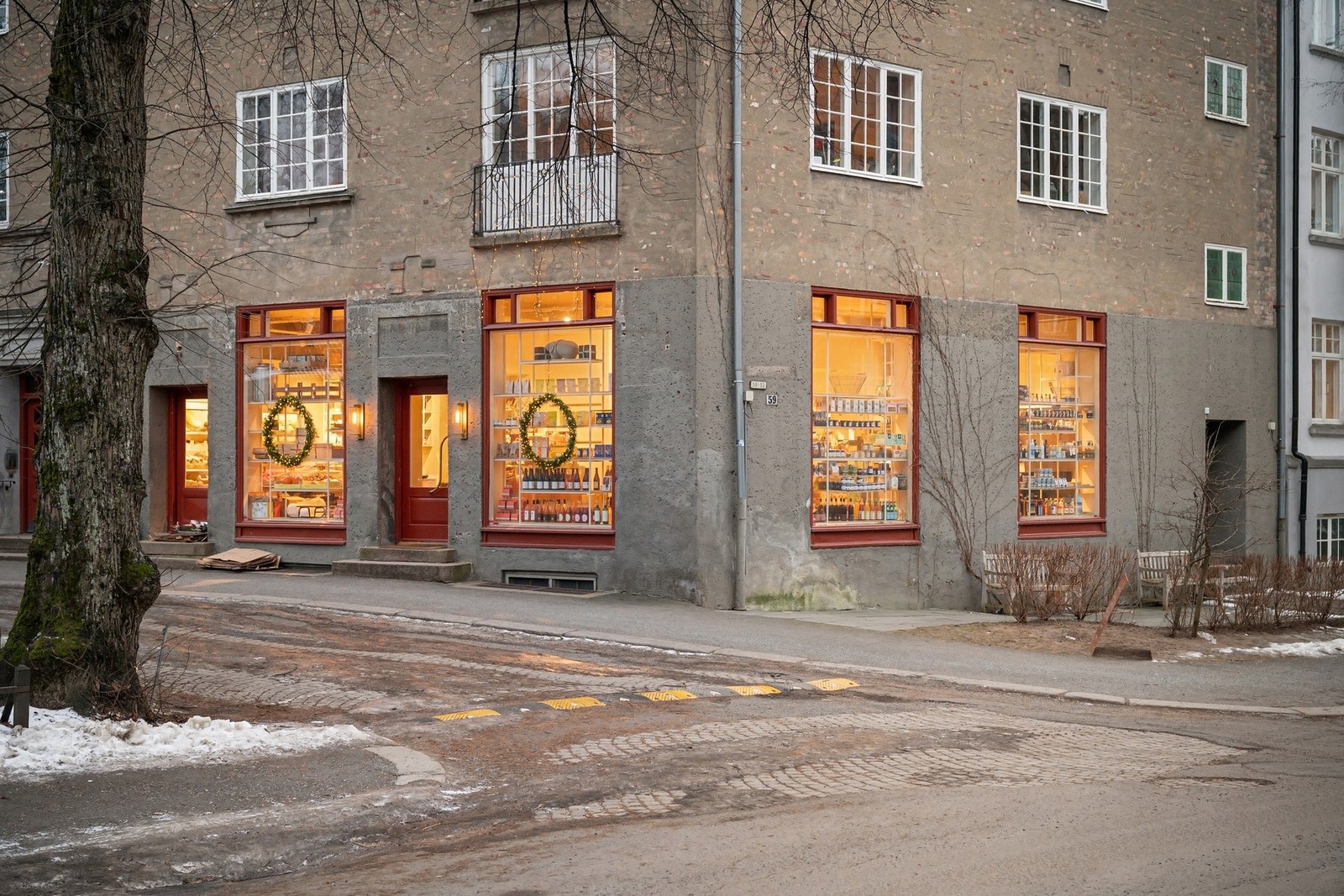 Delikatessebutikken Havens kolonial ligger rett rundt hjørnet på Lille Jacob plass. Galleribilde