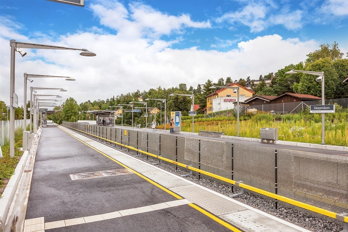 - Skøyenåsen T-bane ligger noen minutters gange fra boligen, T-Banen tar deg til sentrum på ca. 15 min - Galleribilde