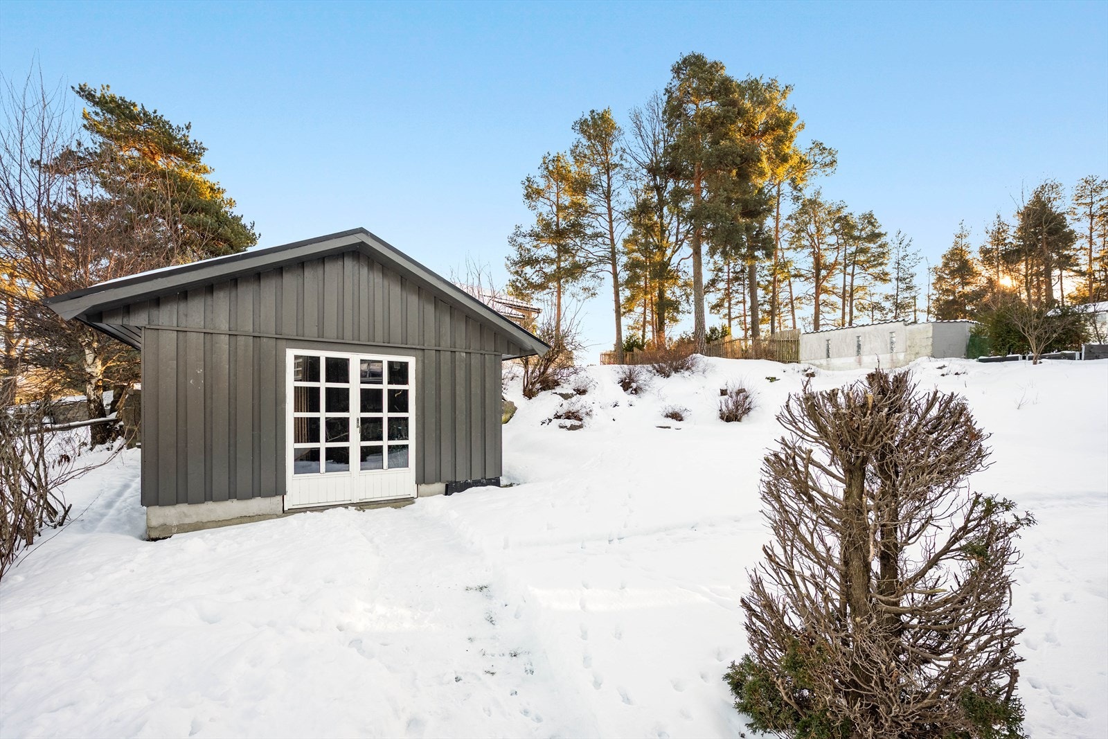 Sommerstue i hagen - hver kan man samles til hyggelige lag. Galleribilde