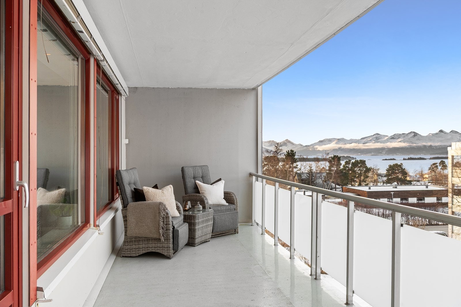 Utsikt fra veranda Galleribilde