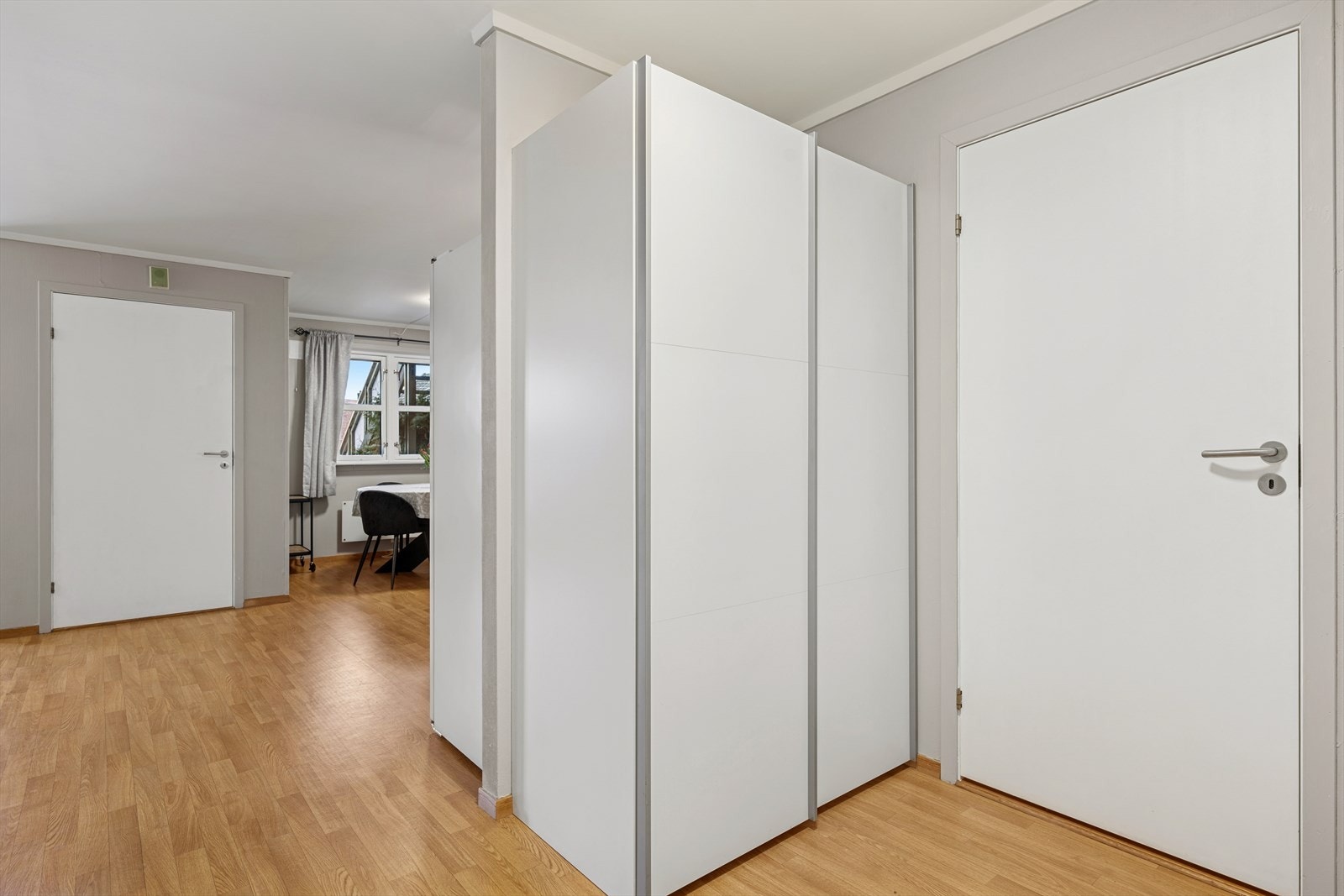 Leiligheten har også en praktisk innvendig bod med god plass til oppbevaring Galleribilde