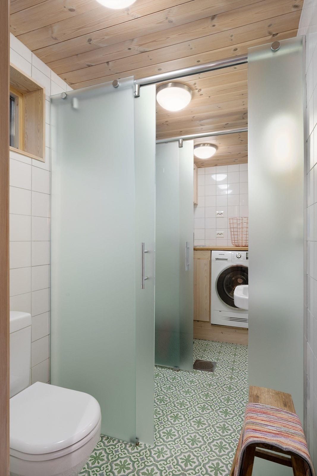 Soner delt med skyvedører Galleribilde