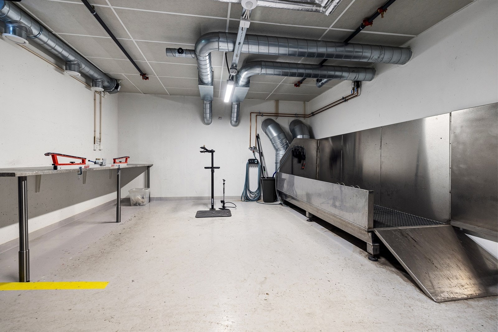 På vinterstid er området perfekt for ski-entusiaster med skiløyper tett på husveggen. Ekstra praktisk med felles smørebod Galleribilde