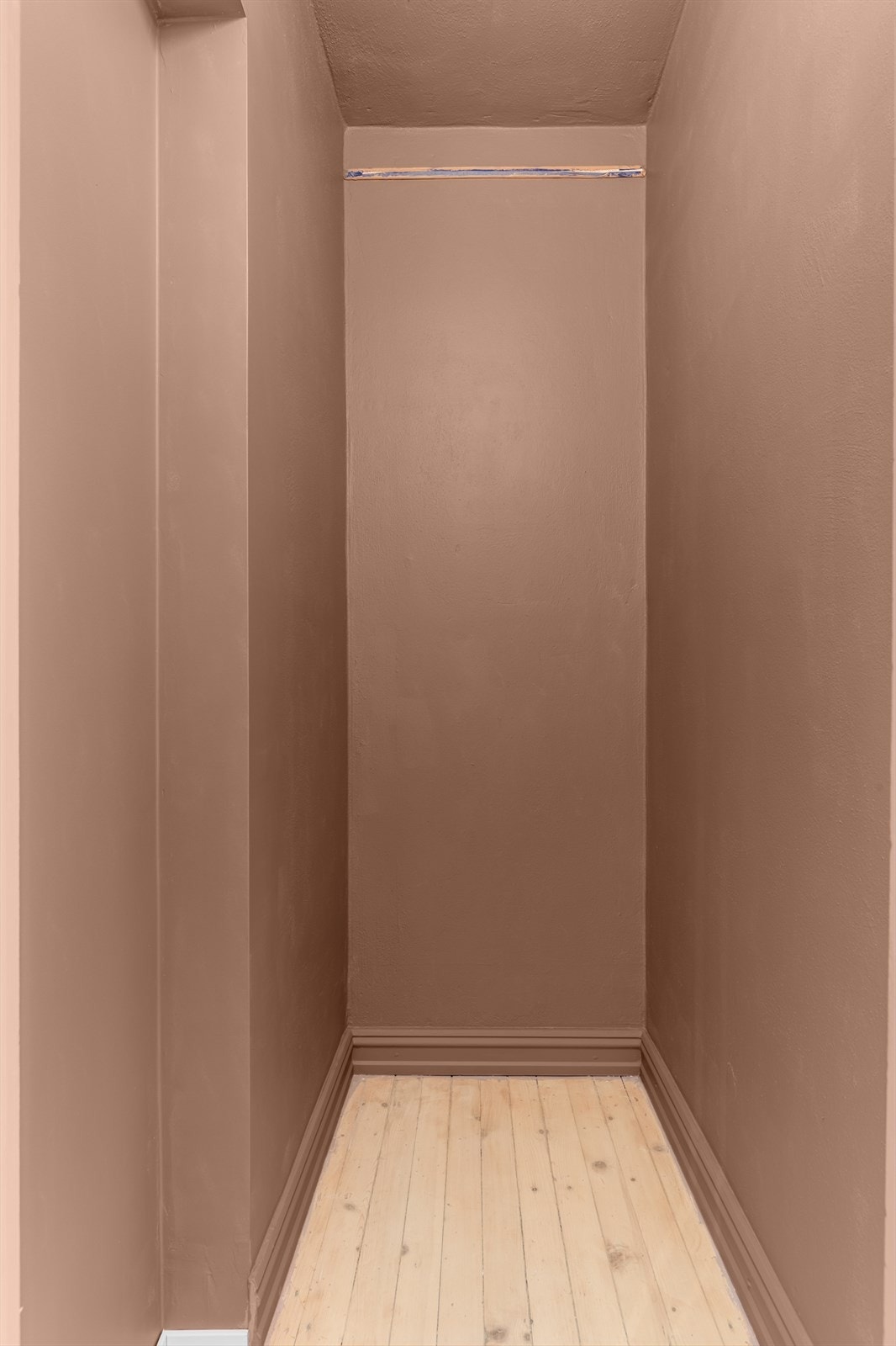 Boligen har en praktisk innvendig bod/kott. Galleribilde