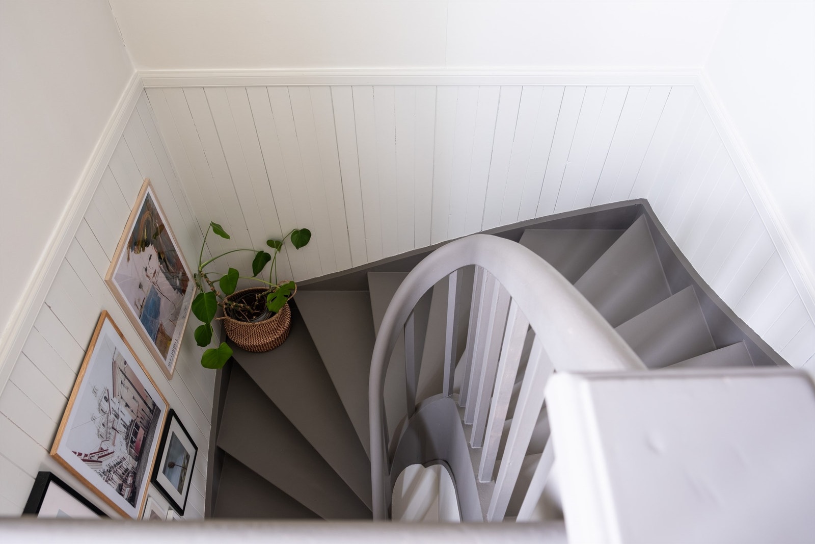 Trappen er bevart som et autentisk element fra byggeåret. Galleribilde