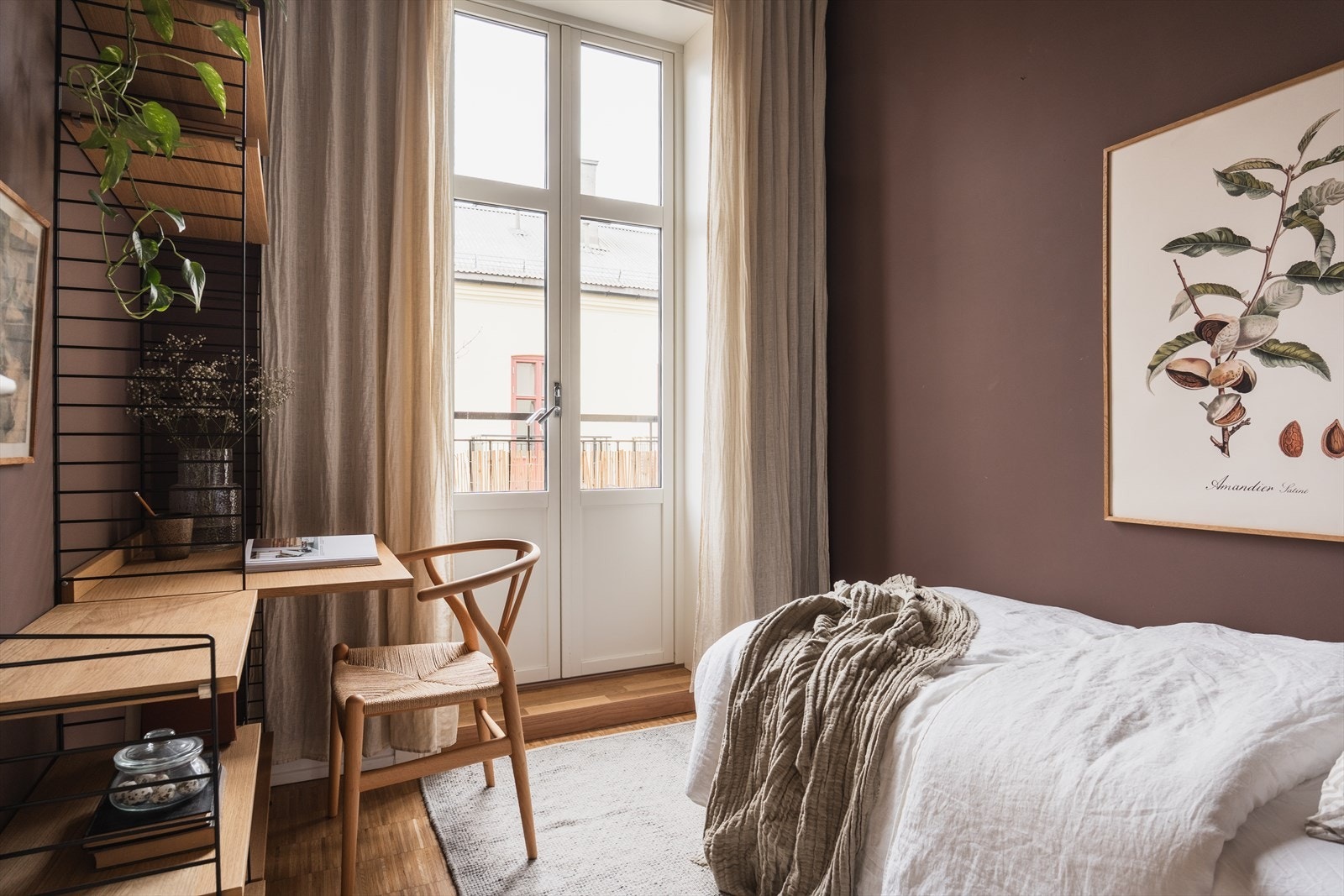 Fleksibelt rom som fungerer godt som soverom, kontor eller gjesterom Galleribilde