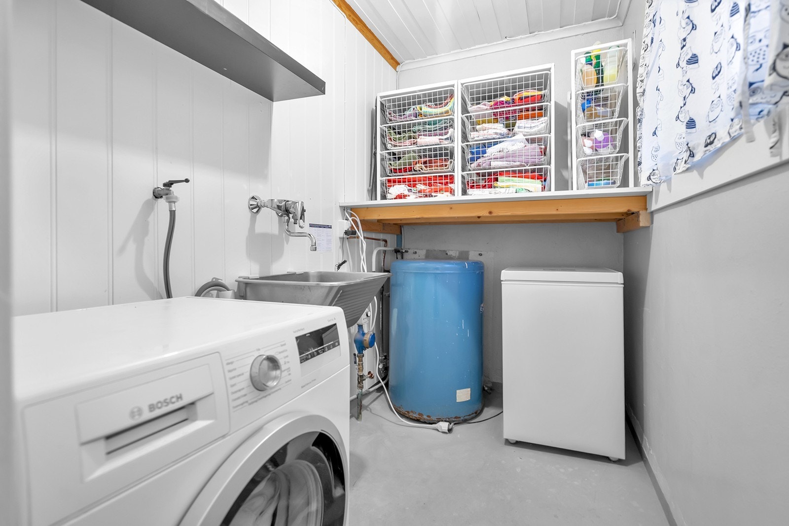 Vaskerom Galleribilde