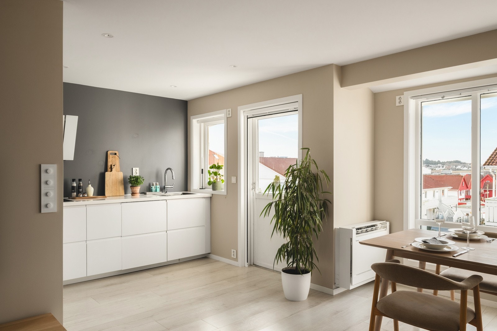 Ny gulvstående varmepumpe ble satt inn i september 2024 Galleribilde