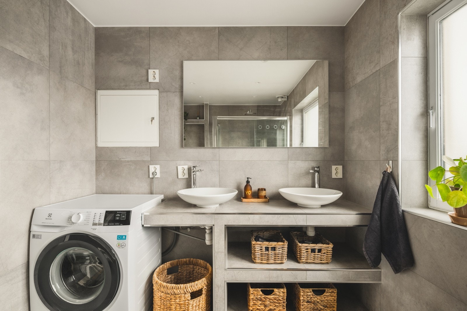 Praktisk og smart innredet. En god plass å starte dagen Galleribilde