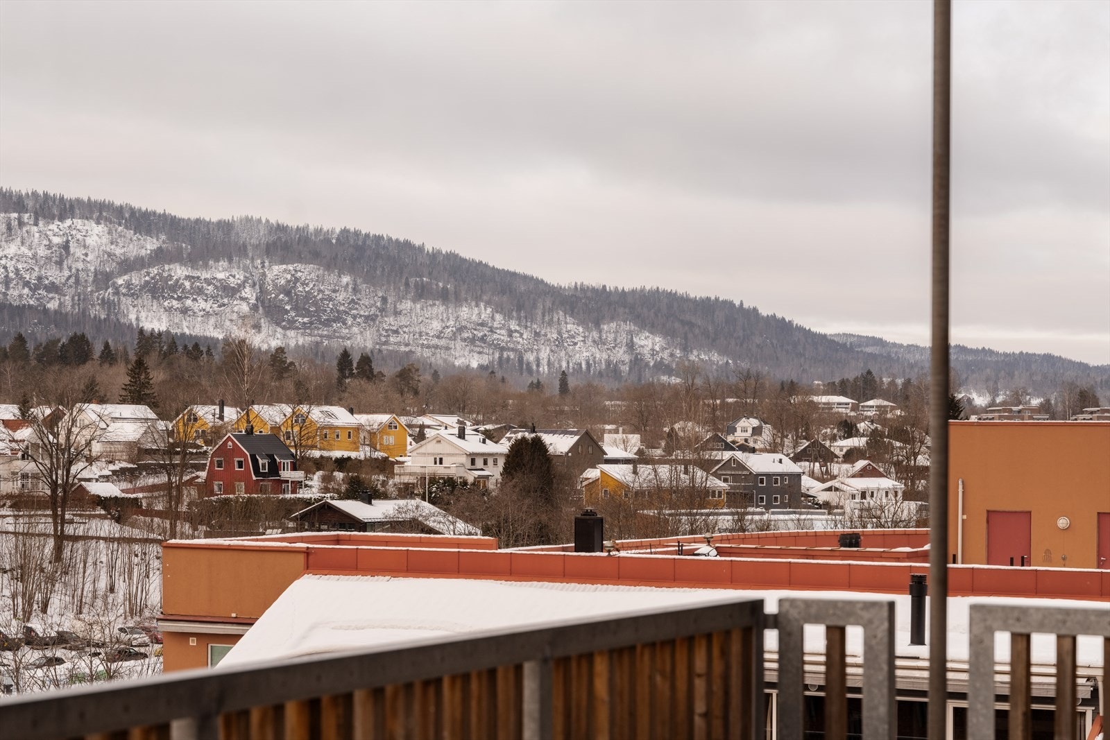 Det er flott utsikt fra balkongen. Galleribilde