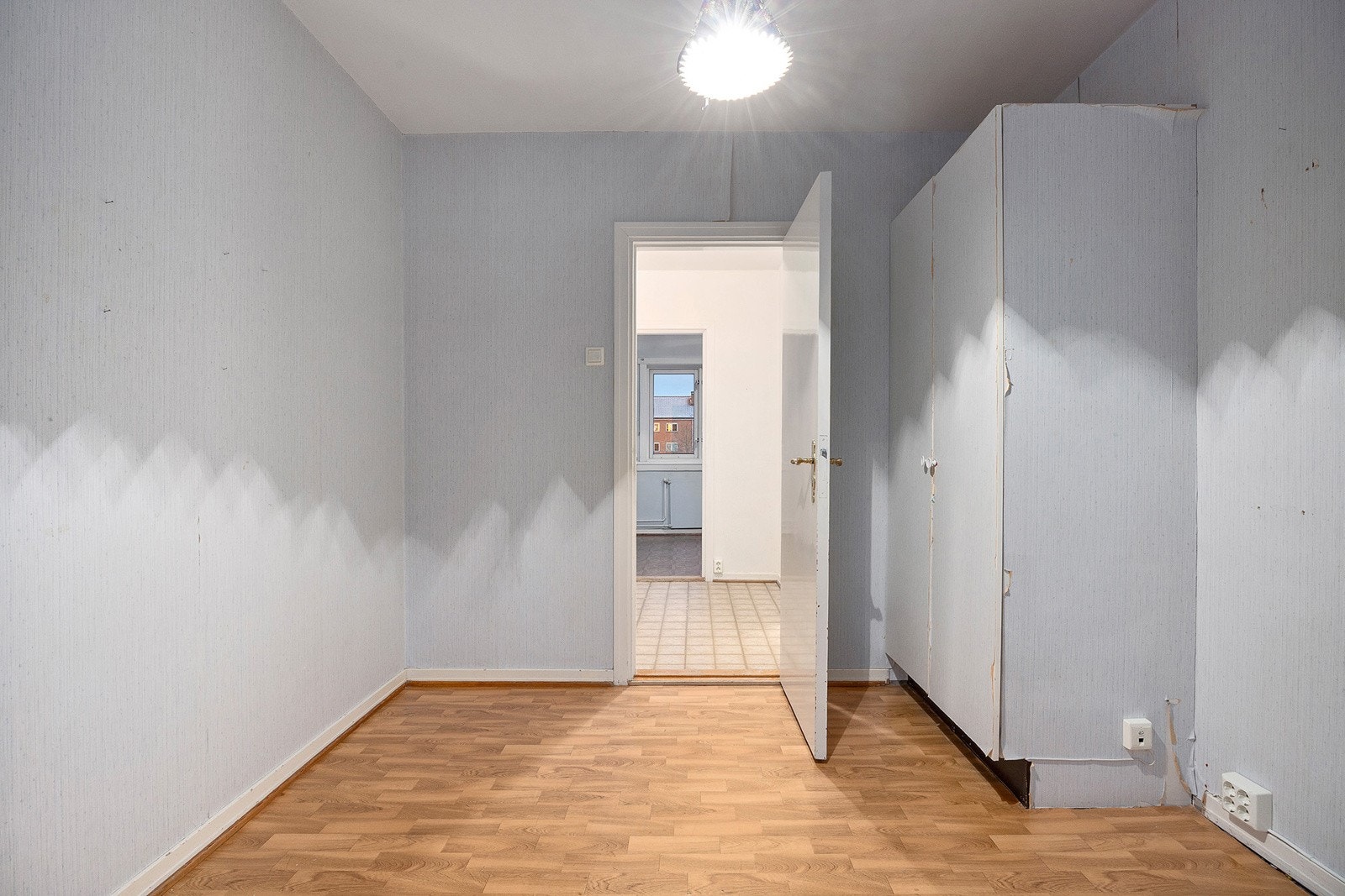 Soverom 2 er også i god størrelse som passer utmerket til barnerom/ gjesterom/ kontor Galleribilde