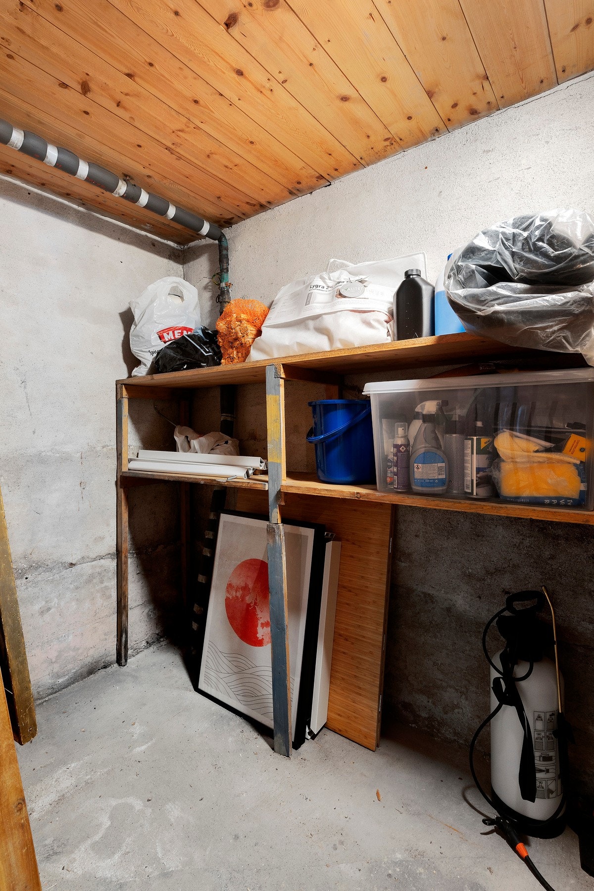 Leiligheten har totalt to boder i kjelleren. Galleribilde