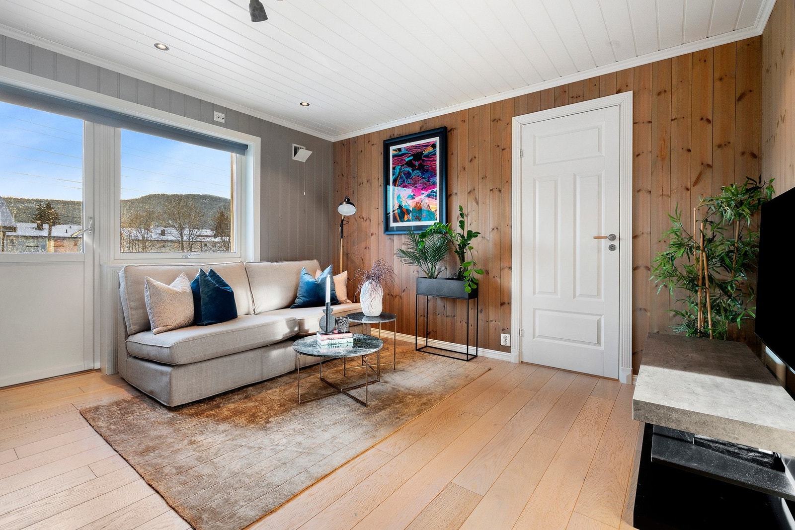 Velkommen til Tunveien 20A - presentert av Mona Zomlot v/ EIE Eiendomsmegling. Foto: Nikolai Øyehaug, Diakritt Galleribilde