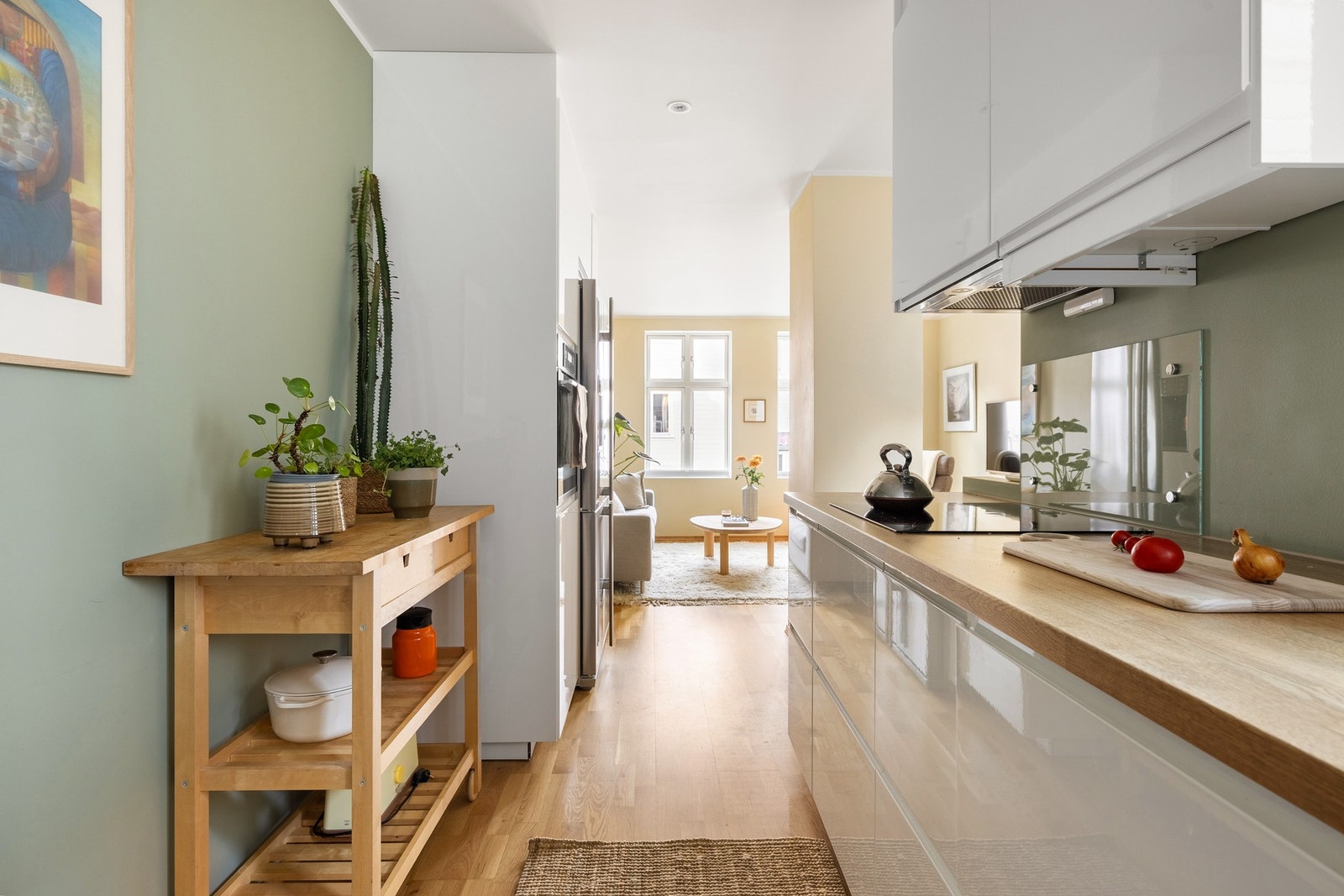 Kjøkkenet består av en innredning fra 2018 levert av IKEA. Galleribilde