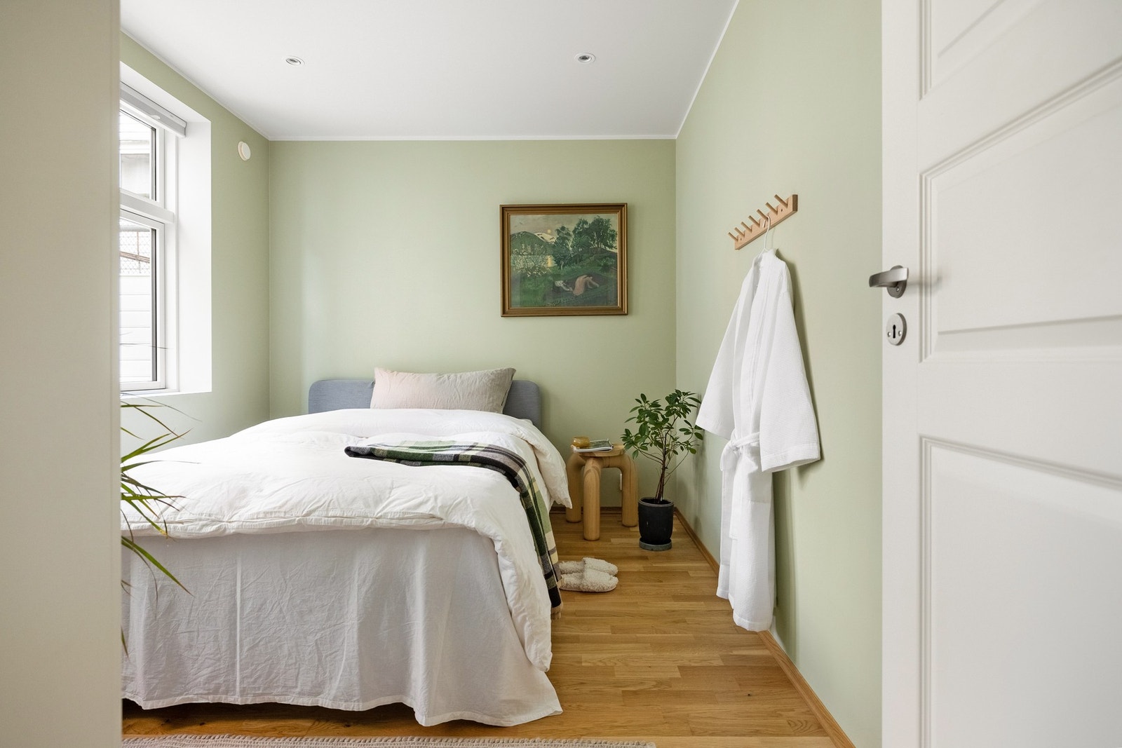 Det andre soverommet har en størrelse på 8,9 kvm og kan innredes med seng og nattbord. Galleribilde