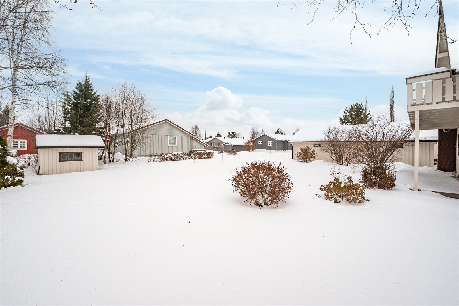 Godt med boltreplass i hagen. Galleribilde