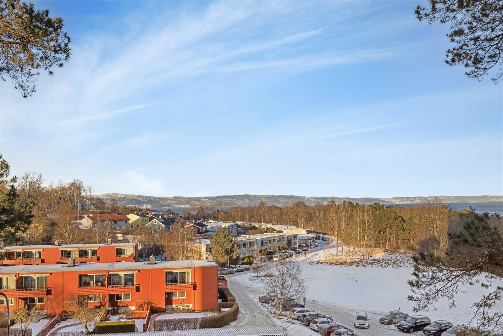 På Lade bor du sentralt med umiddelbar nærhet til flotte turområder, alt av servicefasiliteter og god kollektivtransport. Galleribilde