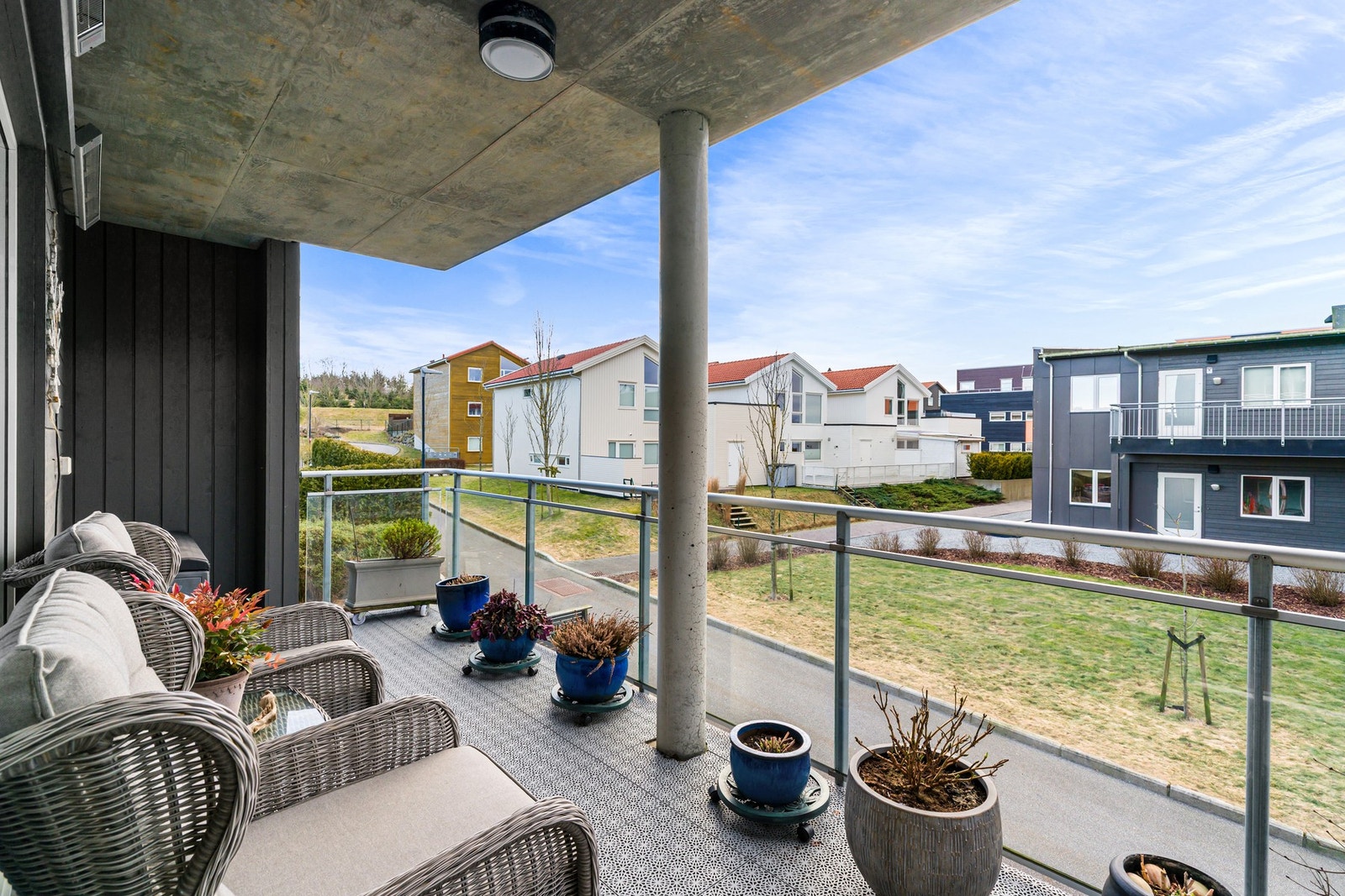 Dagligvarehandelen kan blant annet gjøres på Rema 1000 like ved Eivindsholen. Galleribilde