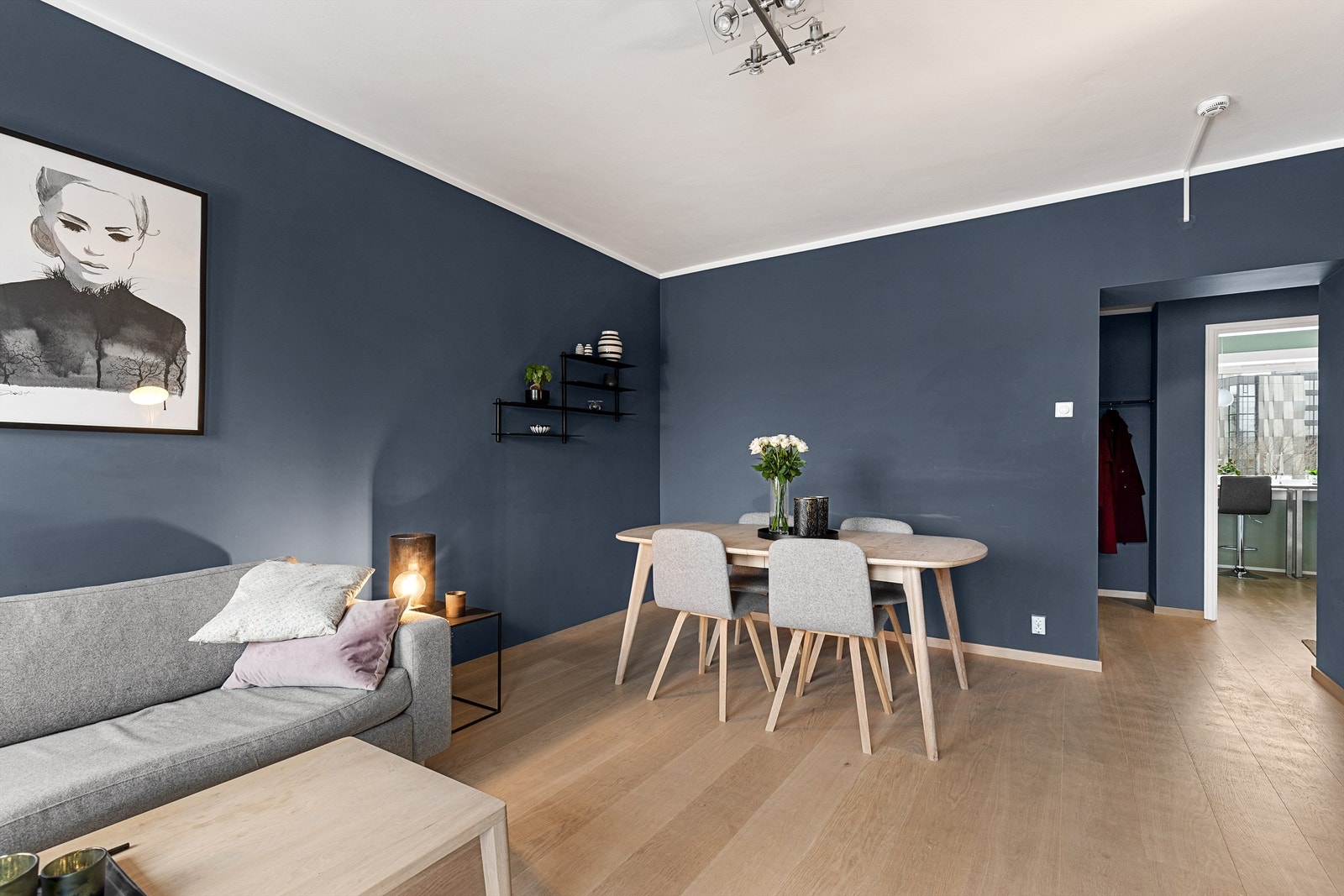 Det er også god plass til hyggelig sittegruppe av eget ønske. Galleribilde