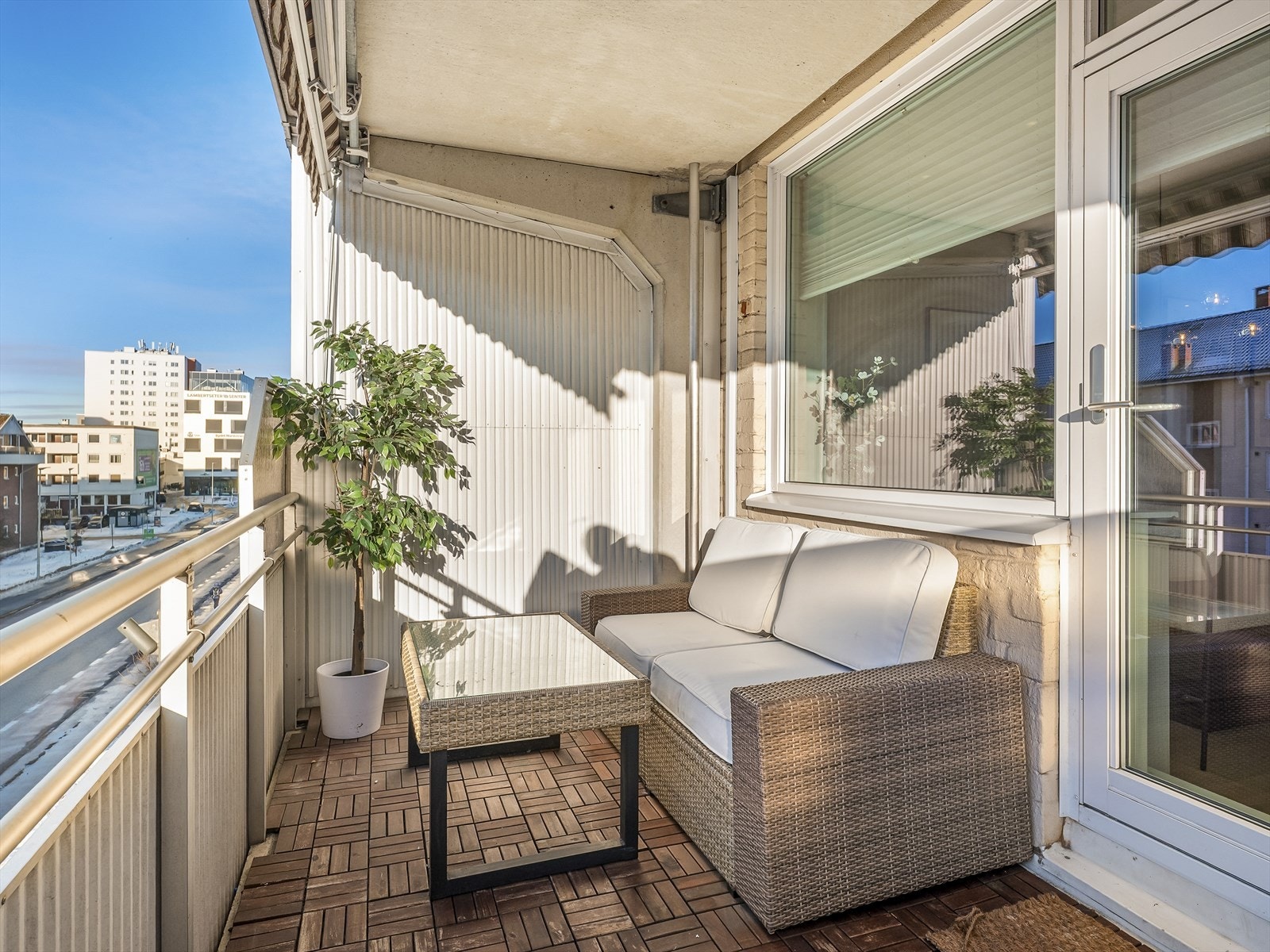 Den vestvendte plasseringen gir gode solforhold. Galleribilde