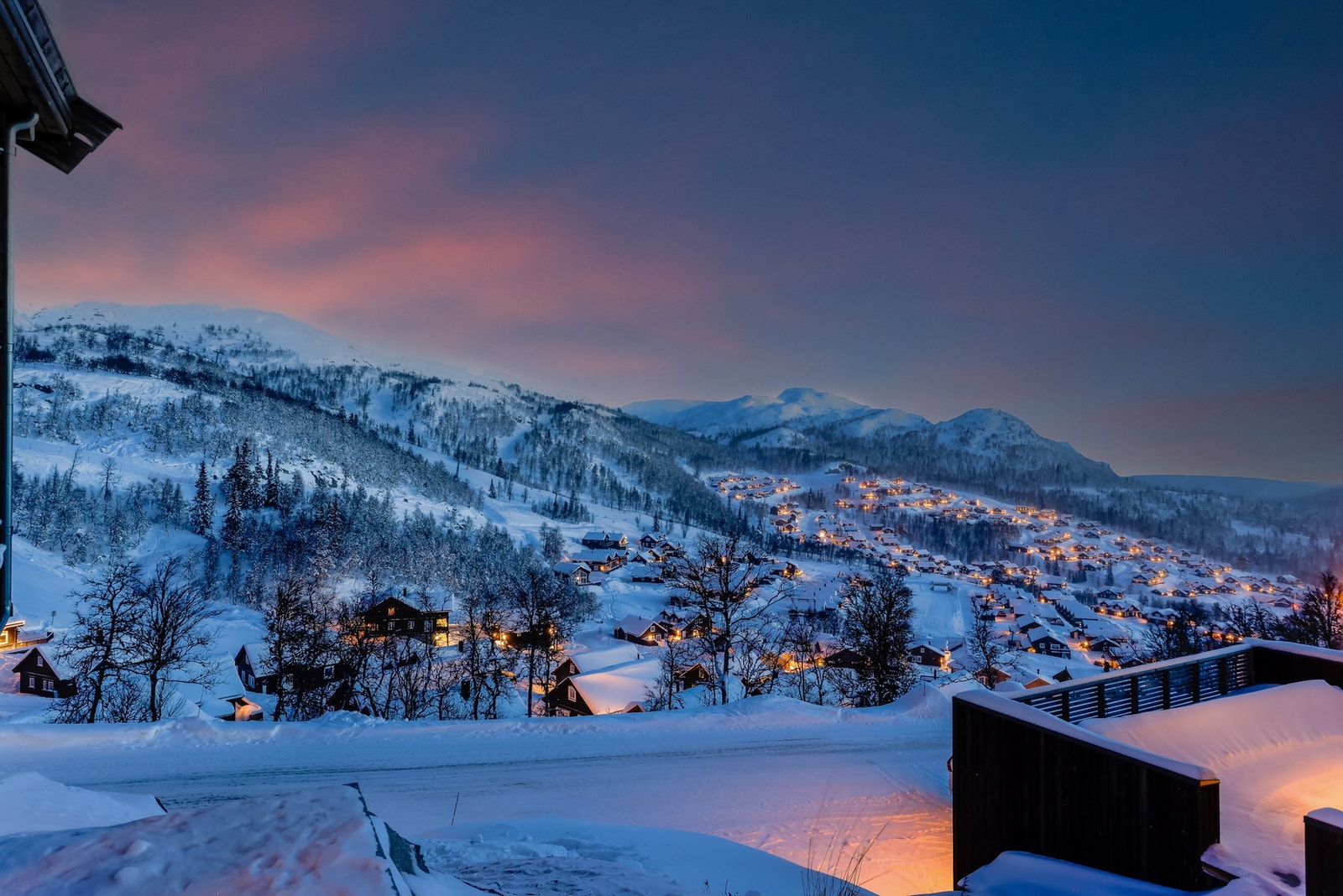 Holtardalen en vinterkveld Galleribilde