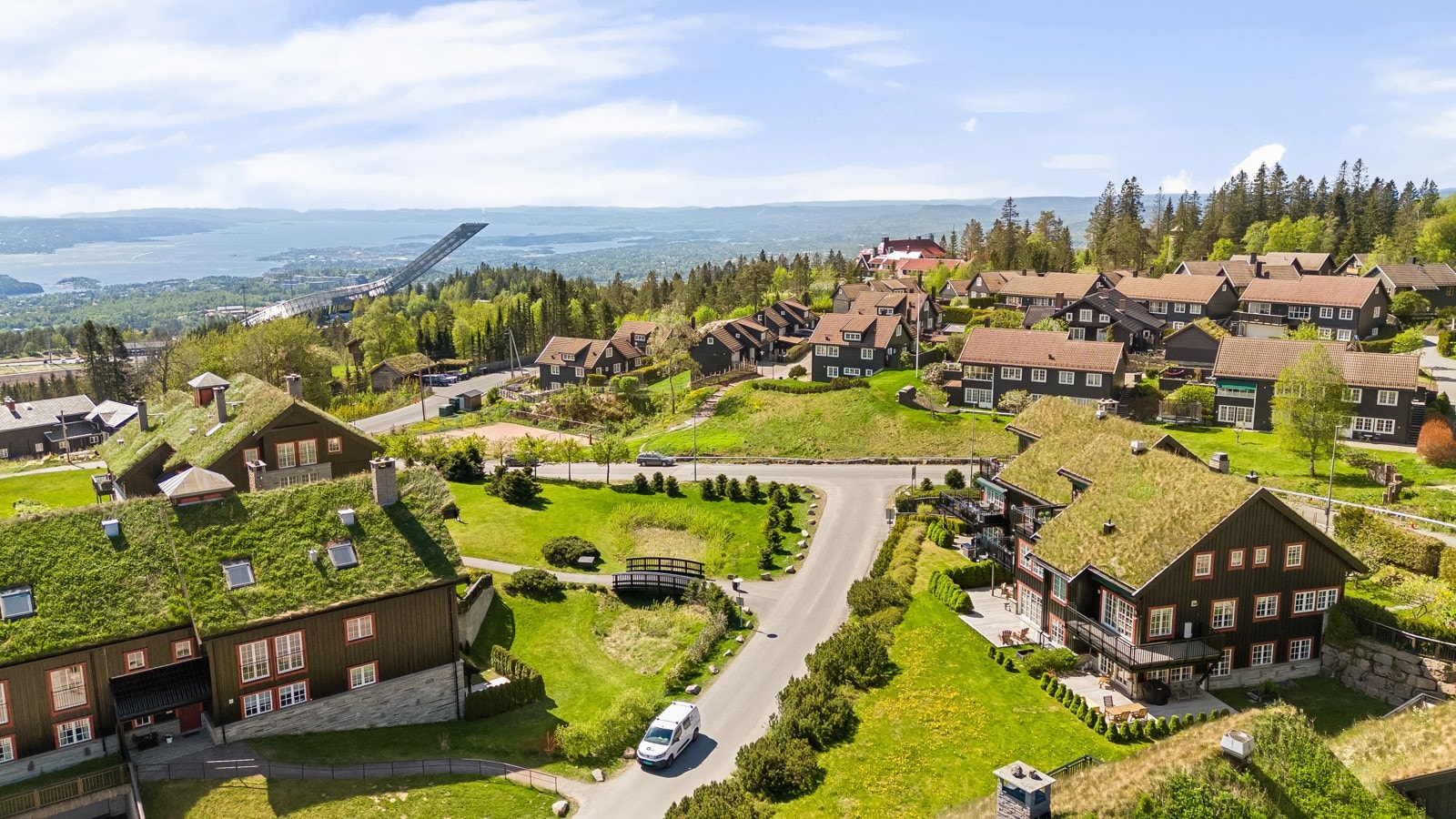Det er kort vei mellom de historiske landemerkene i nabolaget! Galleribilde