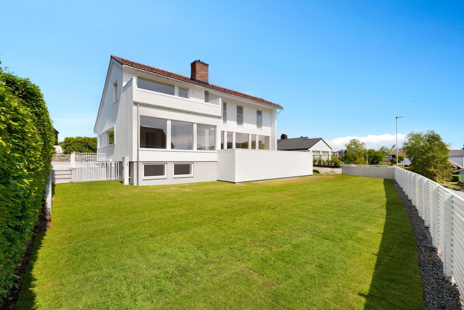 Velkommen til Gandsveien 12 - en stilfull, moderne og innbydende enebolig med hybel i kjelleren. Galleribilde