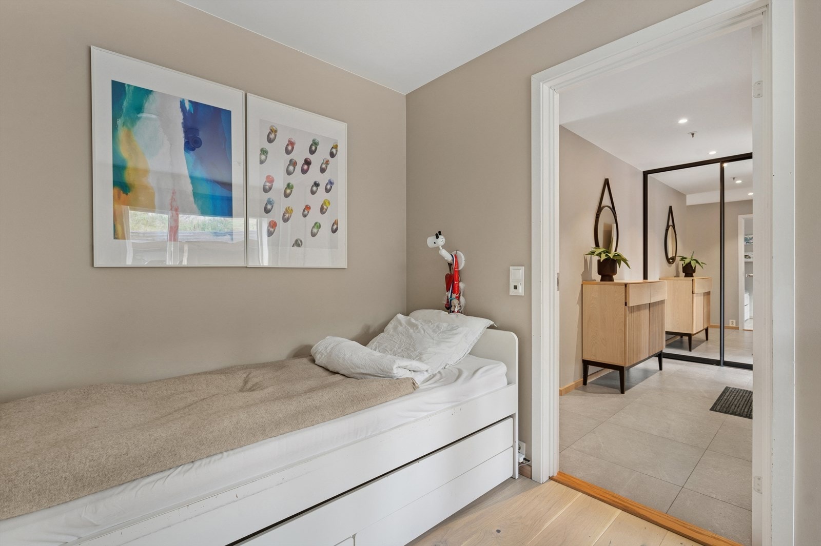 Det er varmekabler i soverommet. Galleribilde