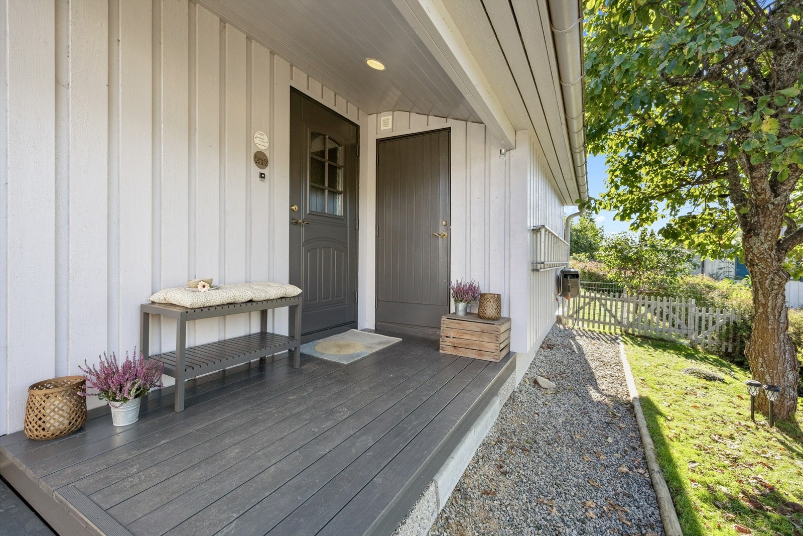 Innbydende inngangsparti ønsker deg velkommen! Galleribilde