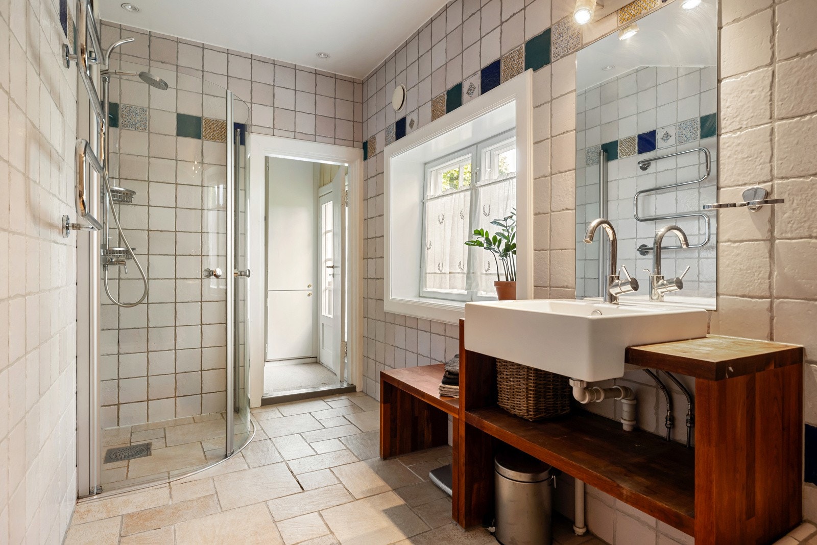 Dusjhjørne Galleribilde