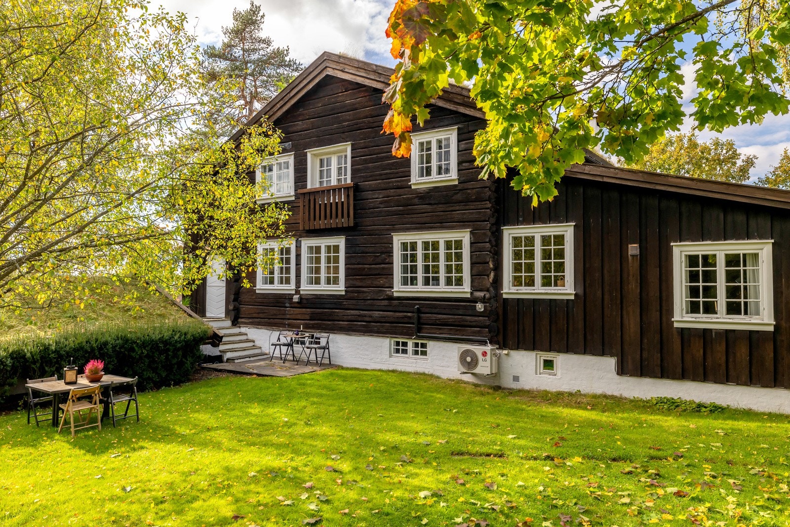 Skjermet og idyllisk enebolig. Galleribilde