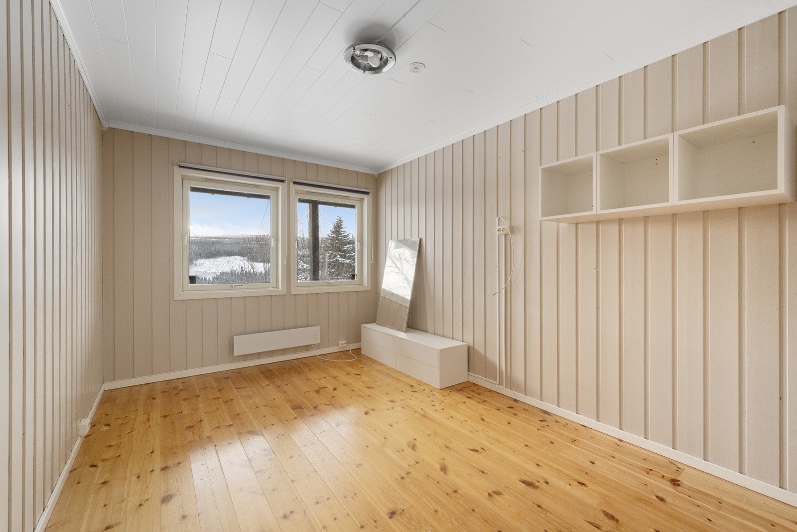 Soverom III i u.etg. Galleribilde