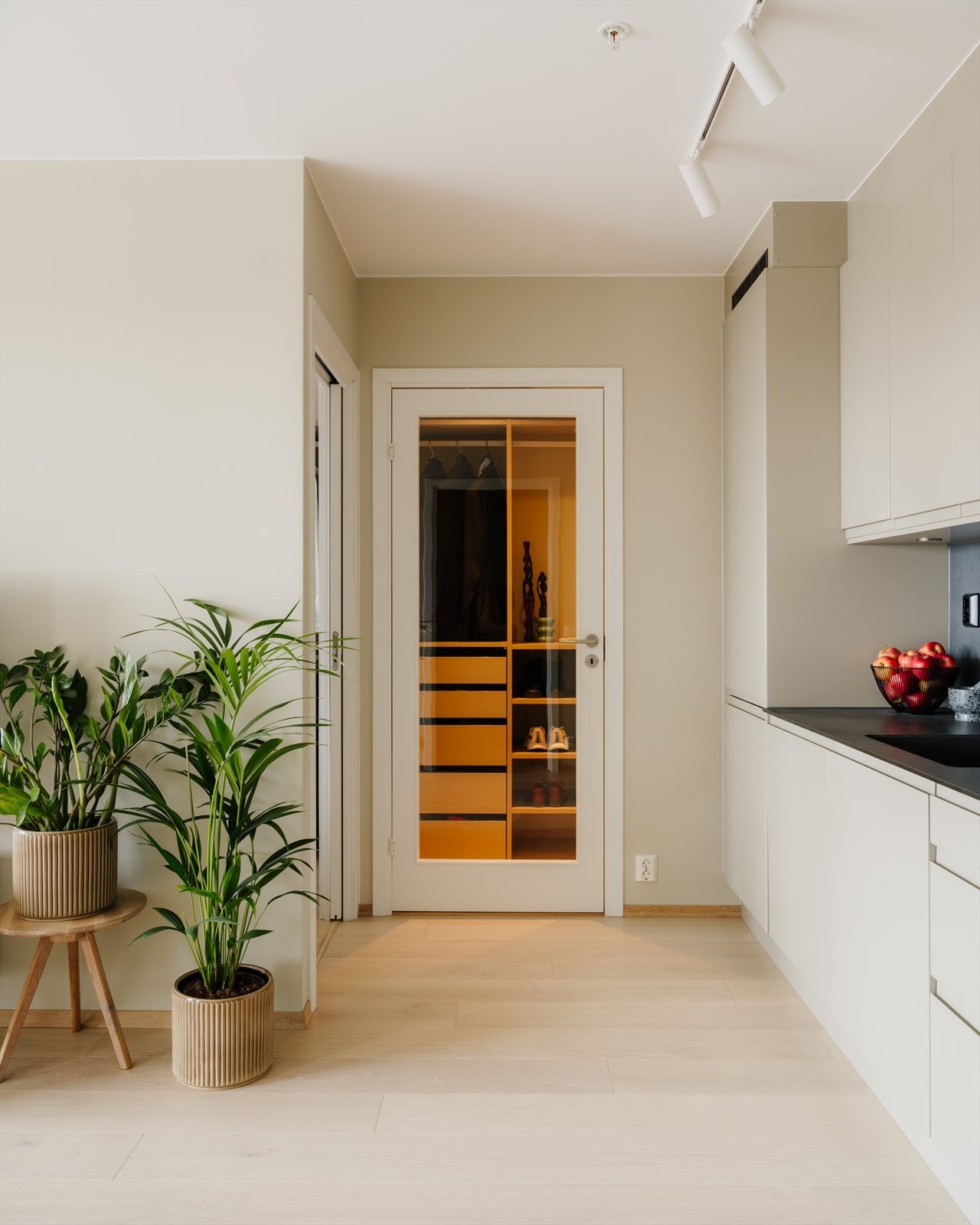 Leiligheten har en god planløsning med "flytt rett inn"-standard Galleribilde