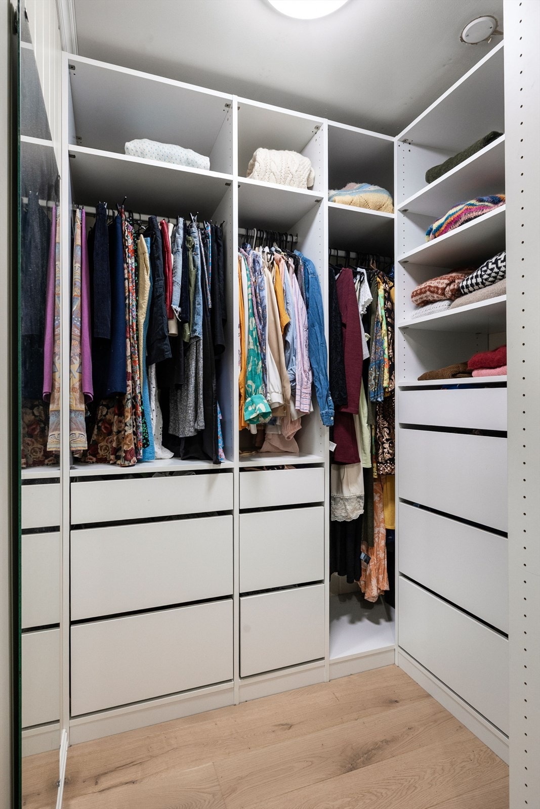 Walk in closet Galleribilde