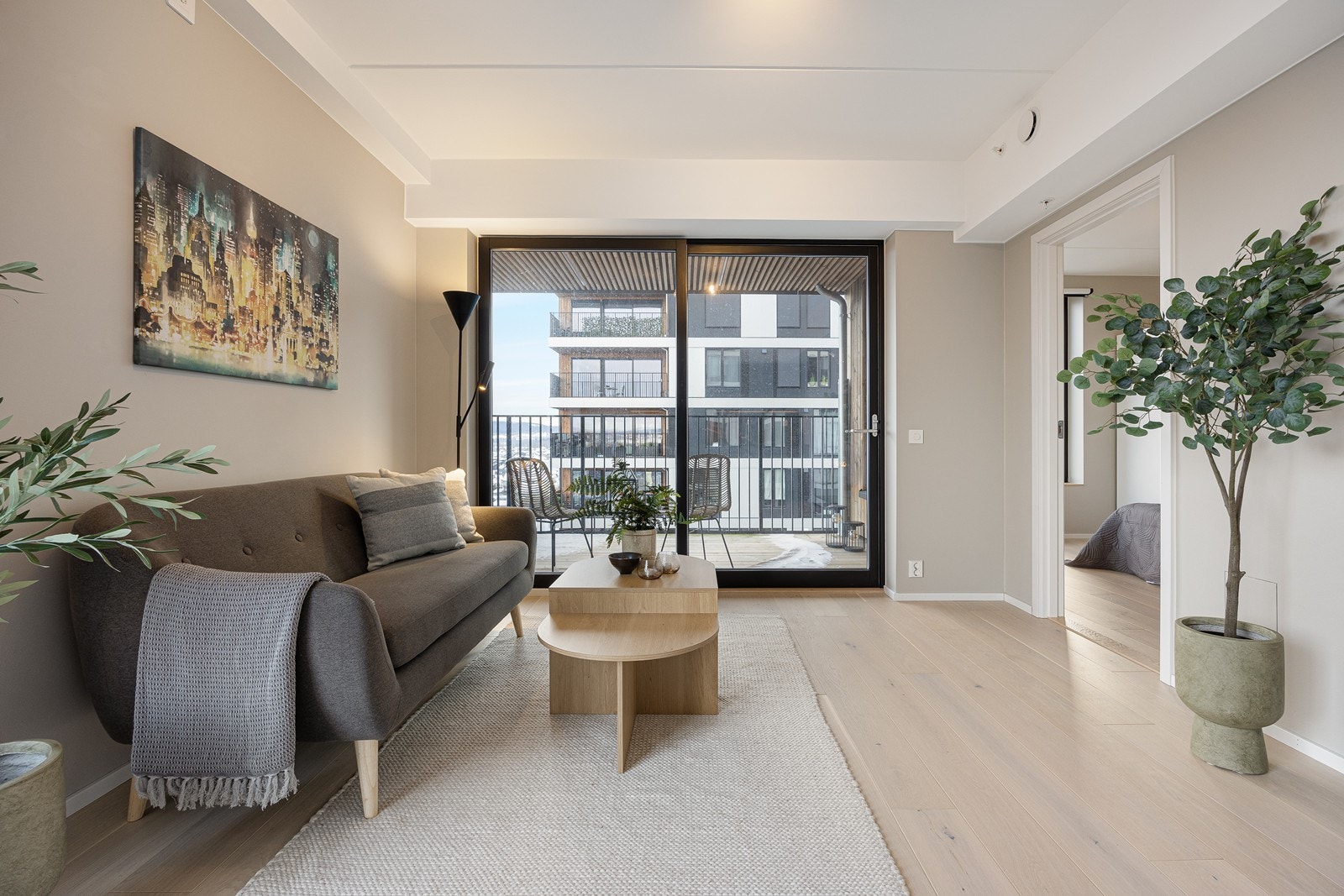 I leiligheten er det balansert ventilasjon og vannbåren gulvvarme. Galleribilde