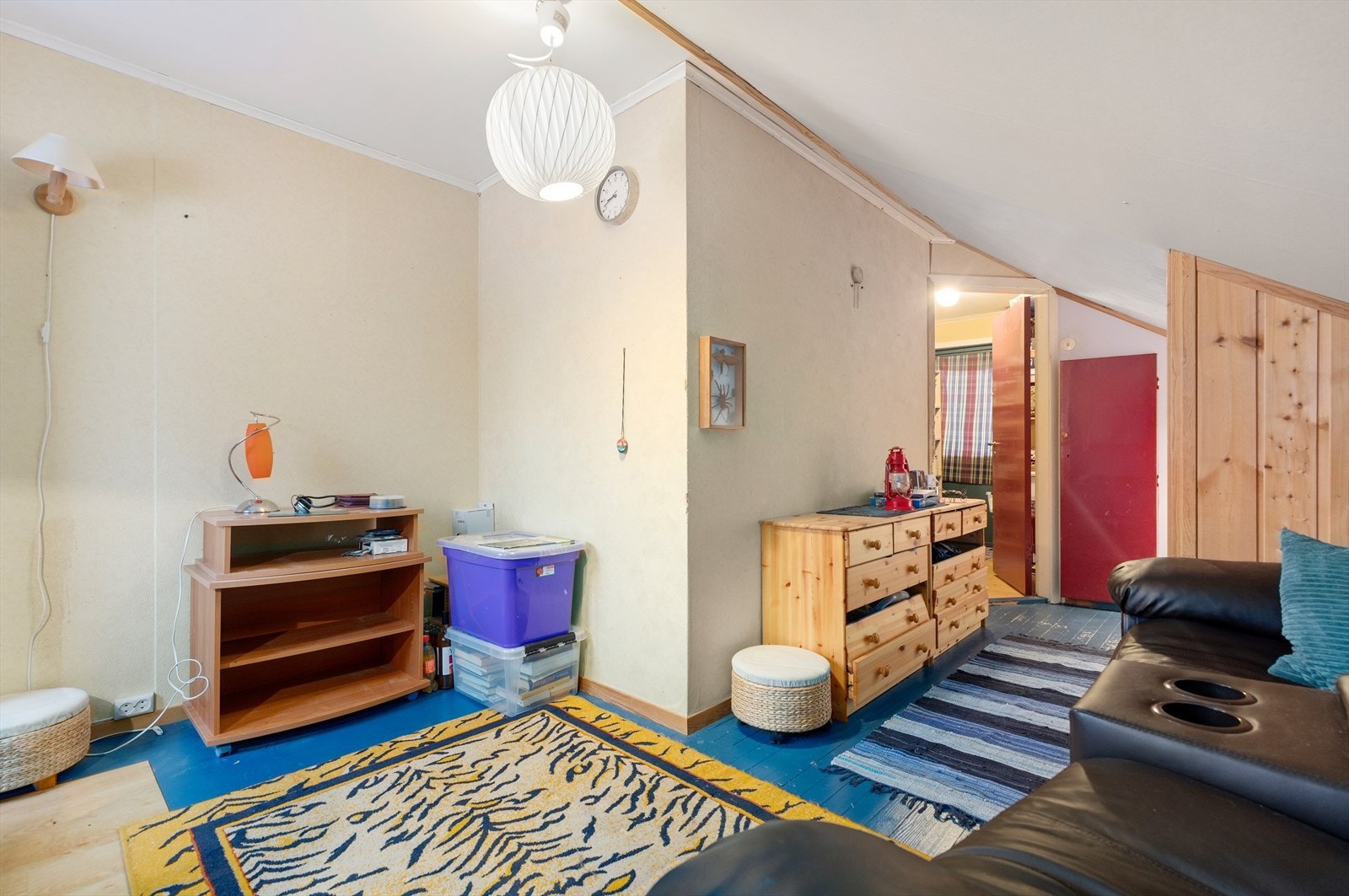 Soverom nr. 2 kan brukes som loftsstue Galleribilde