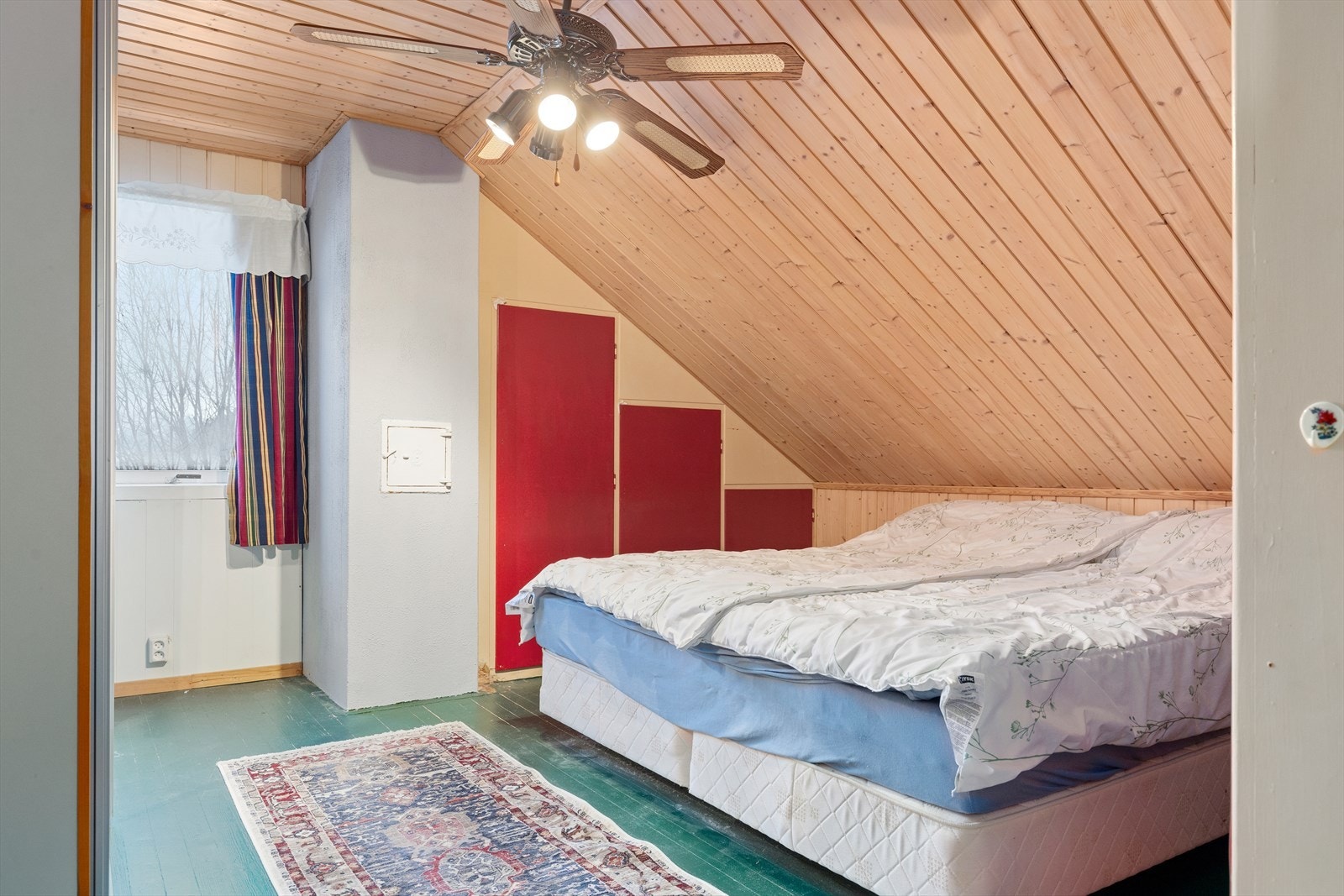 Hovedsoverom med en god størrelse Galleribilde