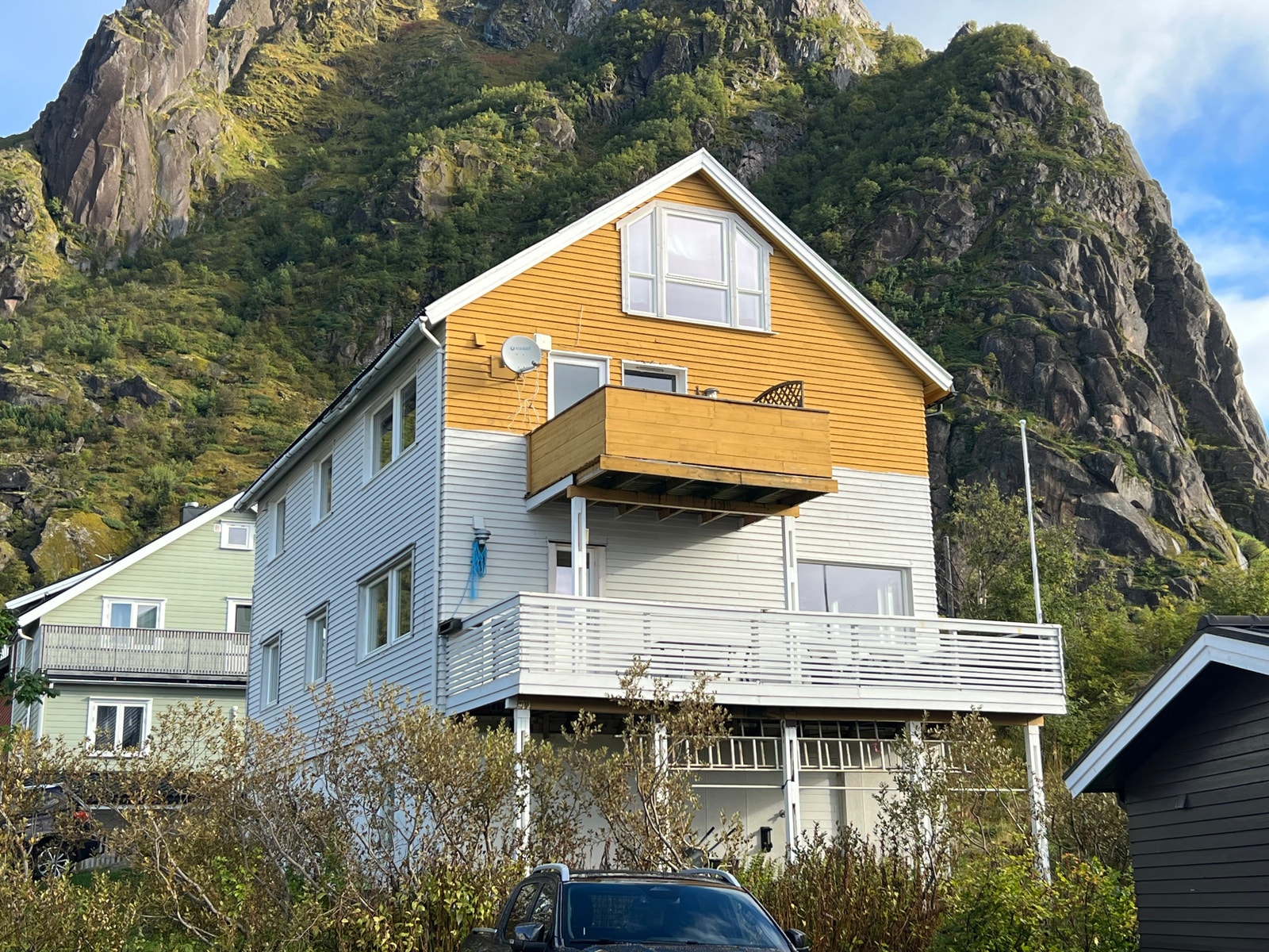 Leiligheten er i de to øverste etasjene Galleribilde