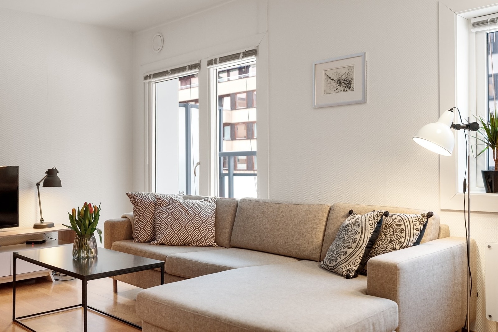 Fra stuen er det adkomst til en herlig balkong. Galleribilde